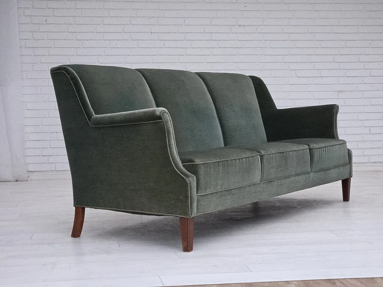 Divano danese a 3 posti in velluto verde-turchese, anni '60 1