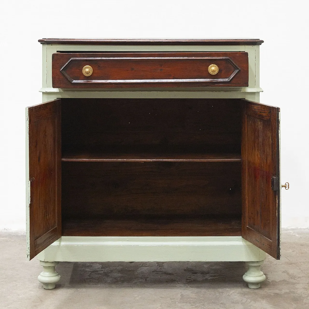 Firwood sideboard with two doors and a drawer, late 19th century 3