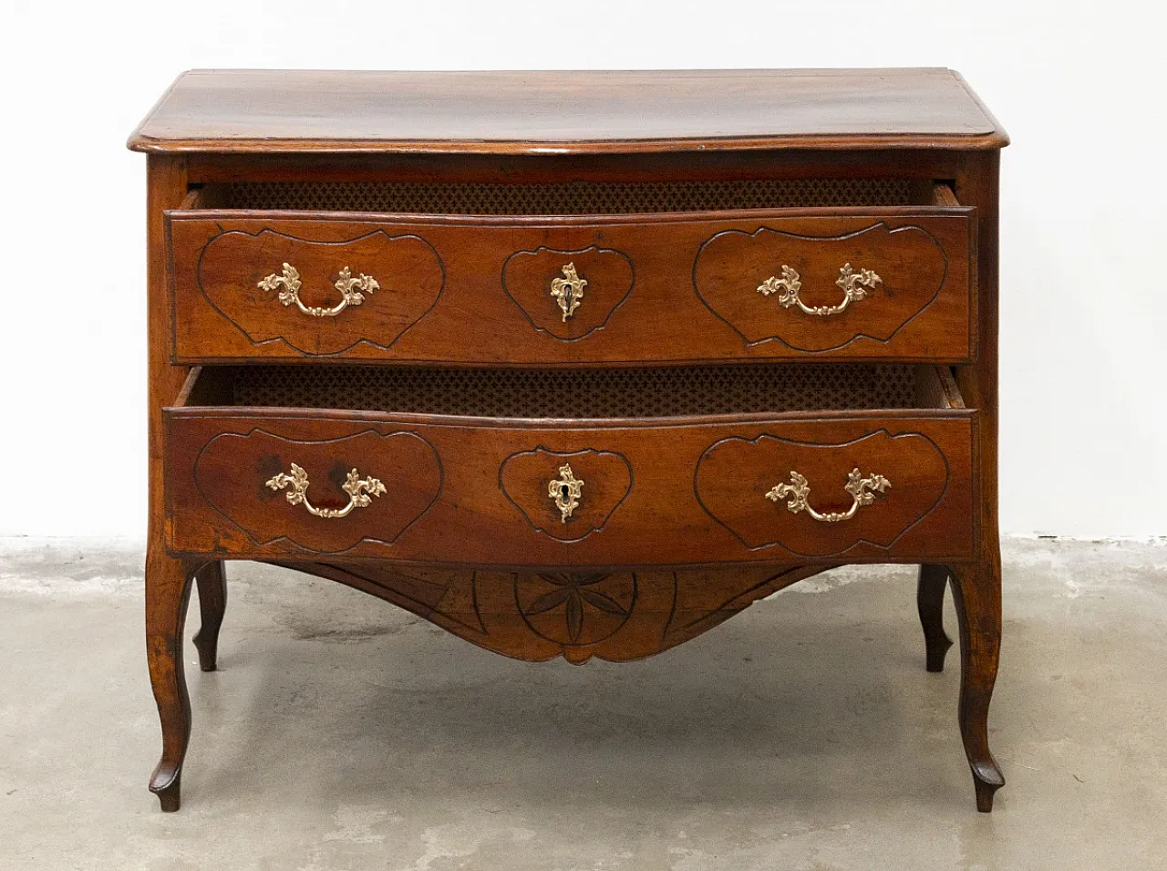 Comò in noce stile Luigi XVI, fine '700 4