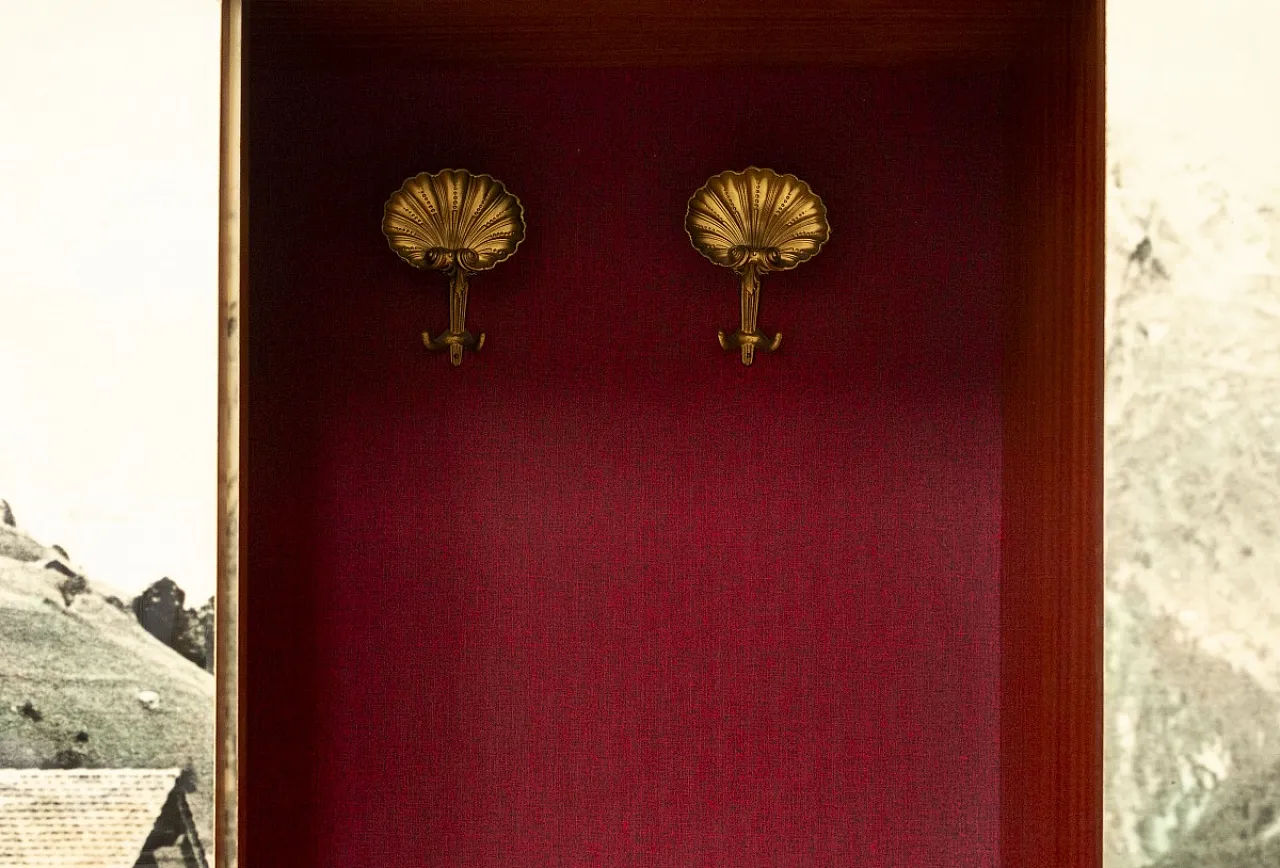 Appendiabiti con ante scorrevoli, anni '60 14