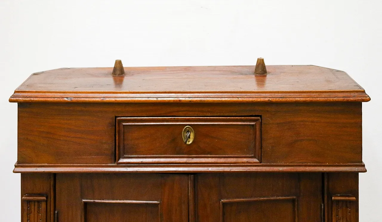 Walnut wood cabinet with display case, 20th century 13