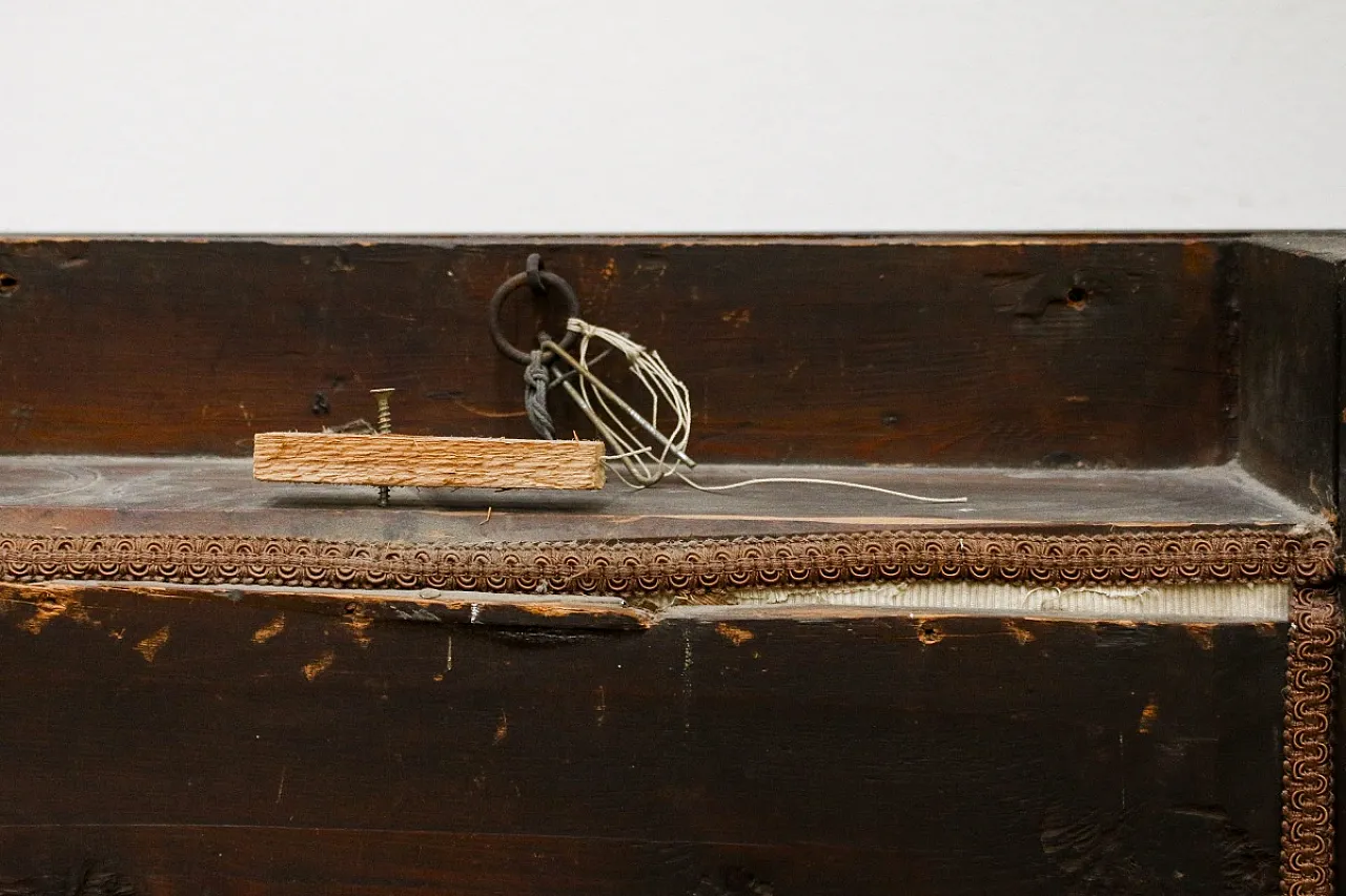 Walnut wood cabinet with display case, 20th century 17