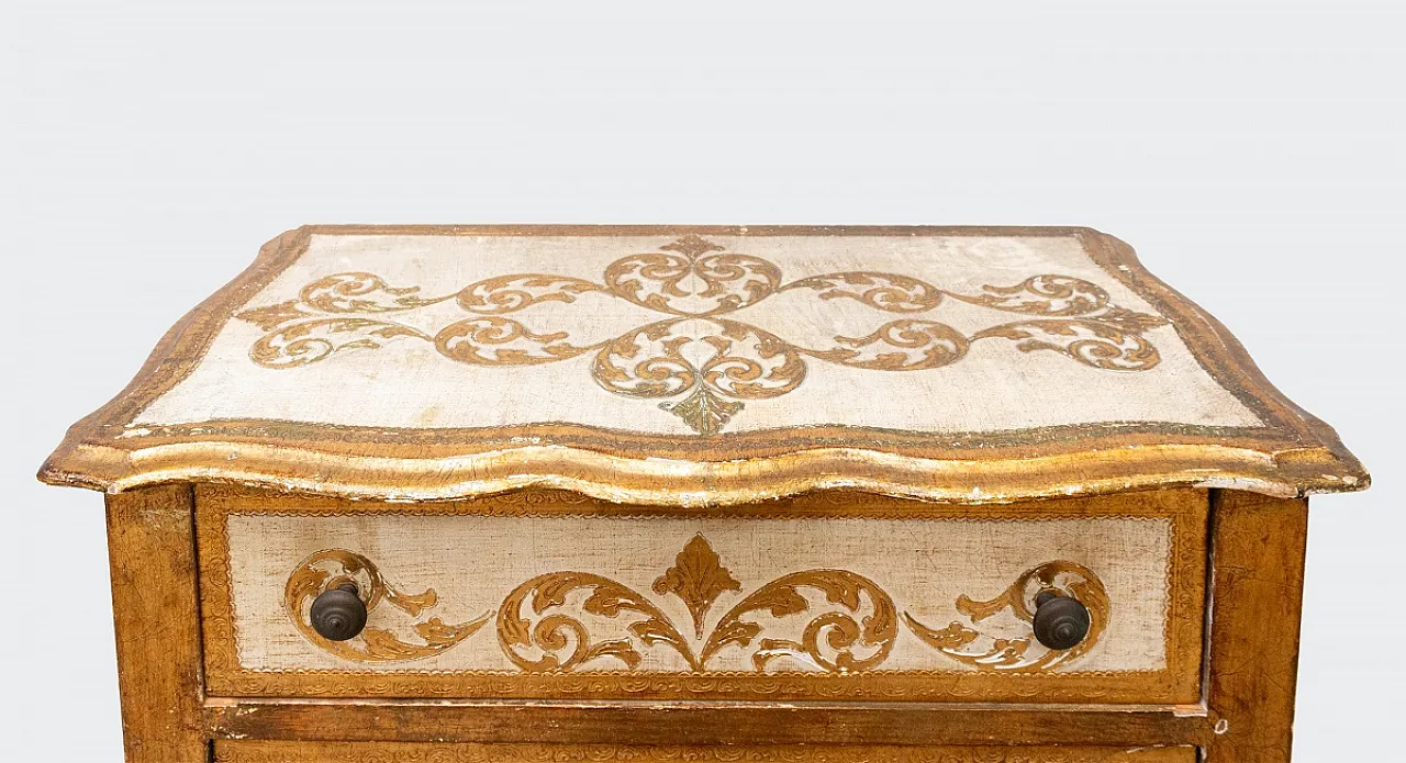 Cassettiera settimanale dorata in stile veneziano, anni '60 7