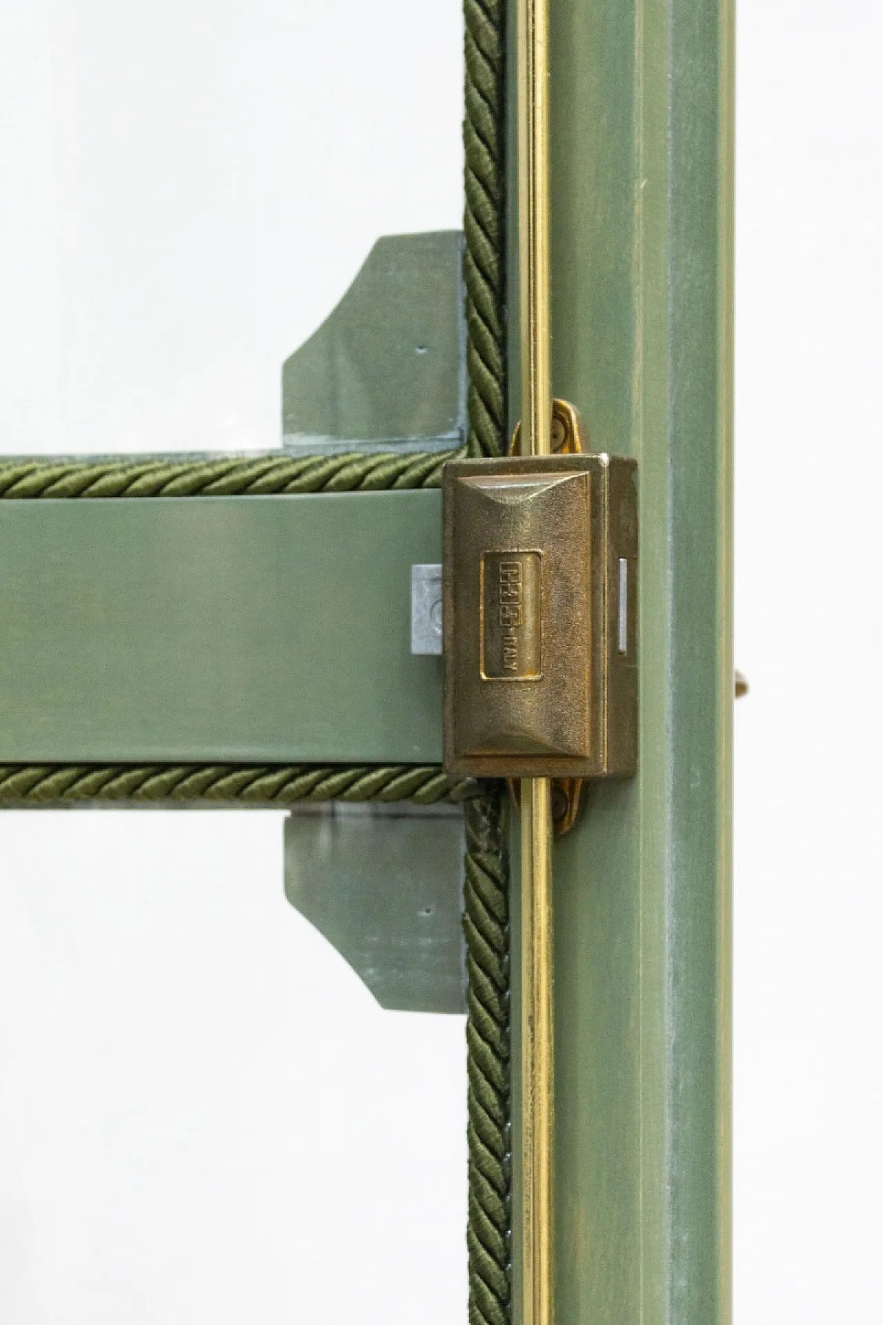 Vetrina angolare in legno laccato verde, '900 8