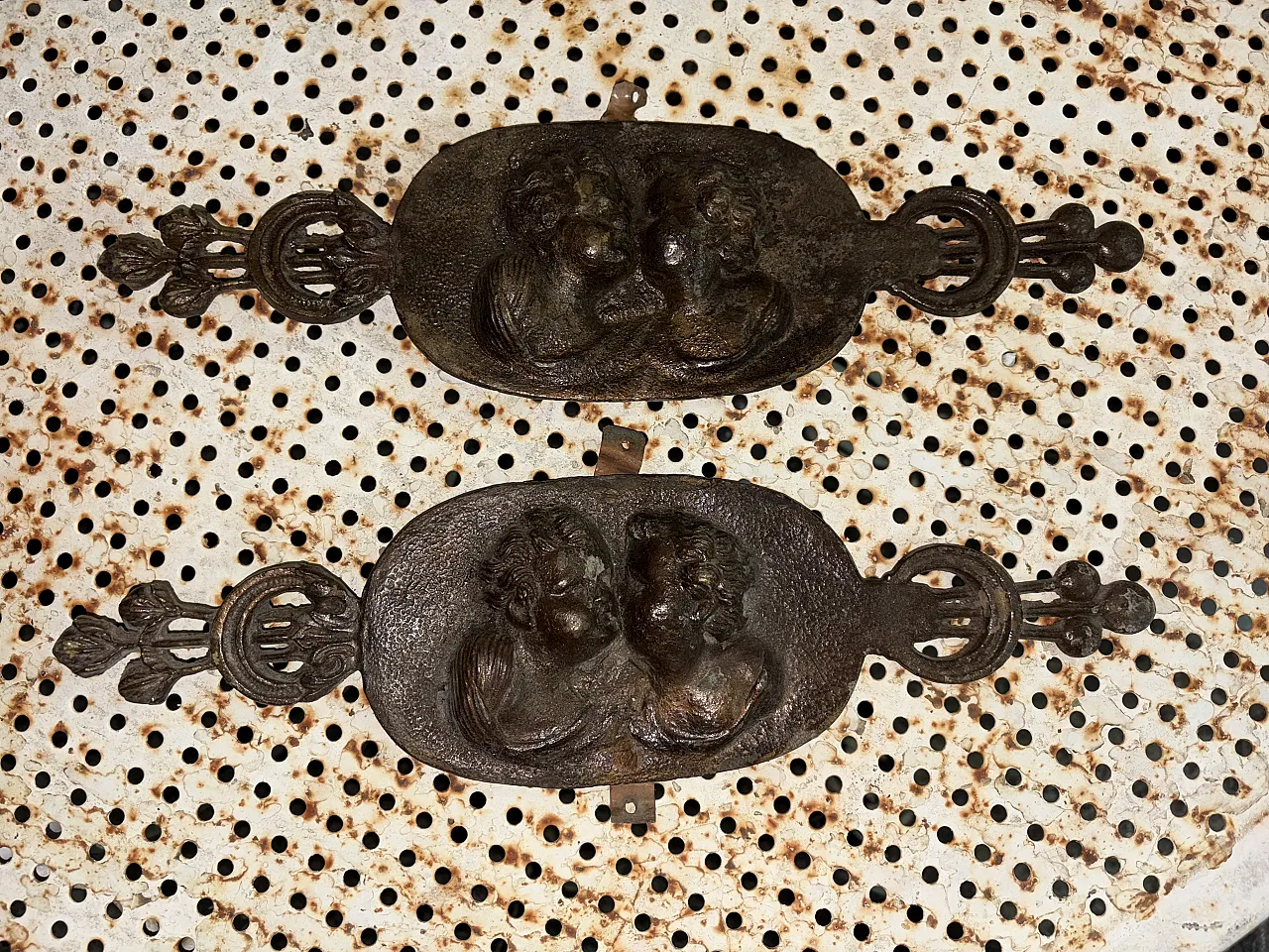 Pair of plaques, 20s 1