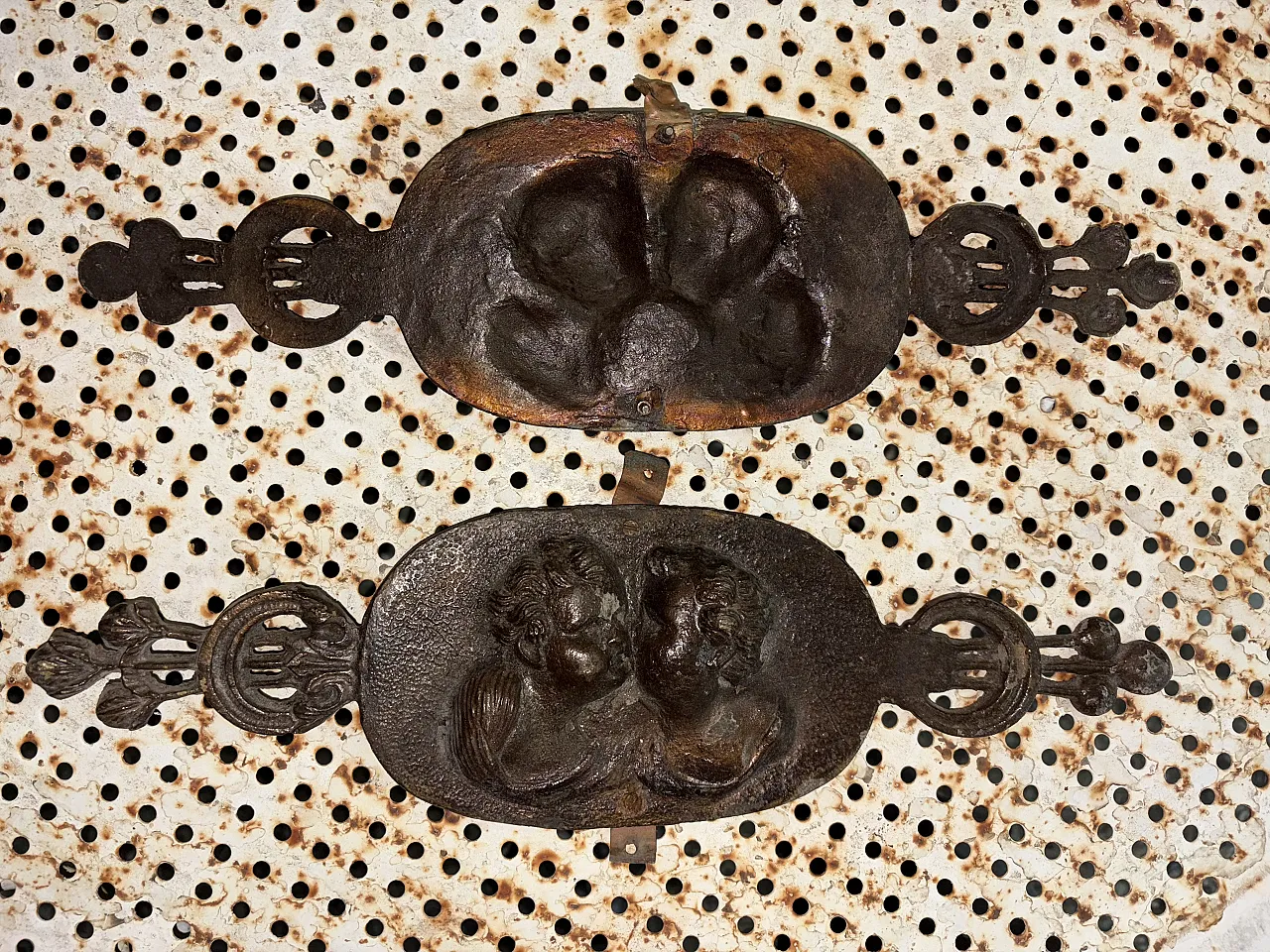 Pair of plaques, 20s 7