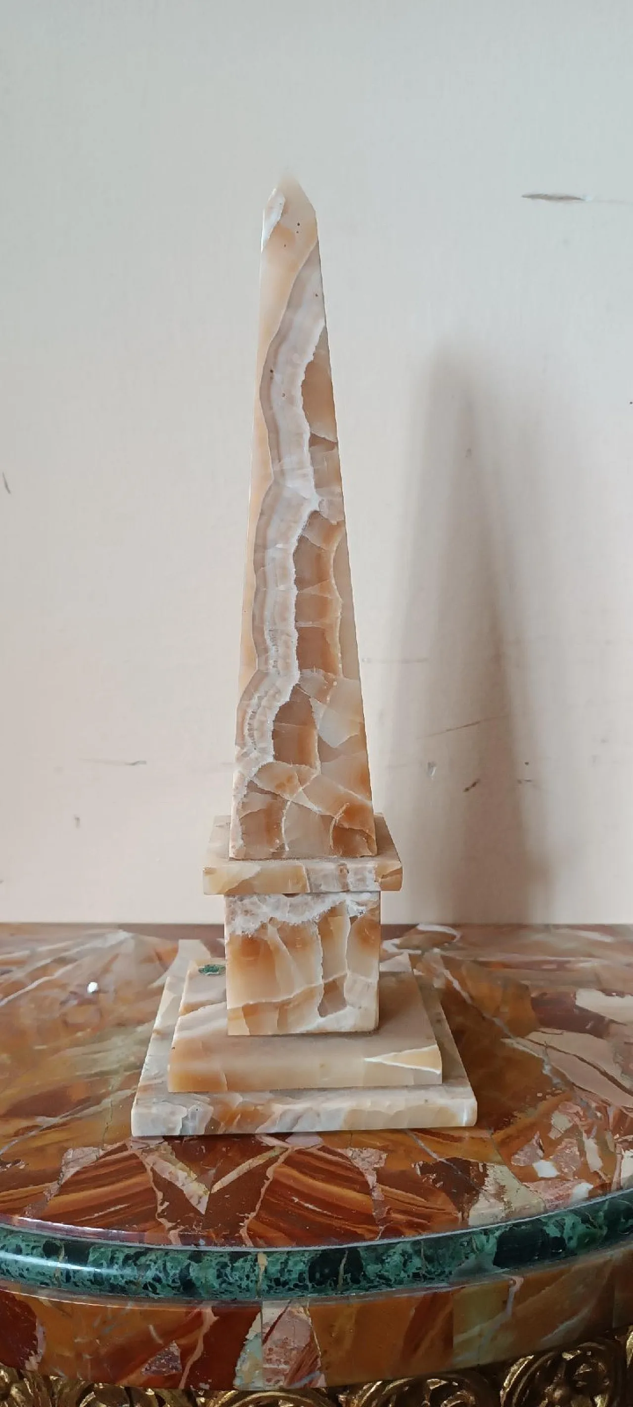 Obelisco in onice, '900 2