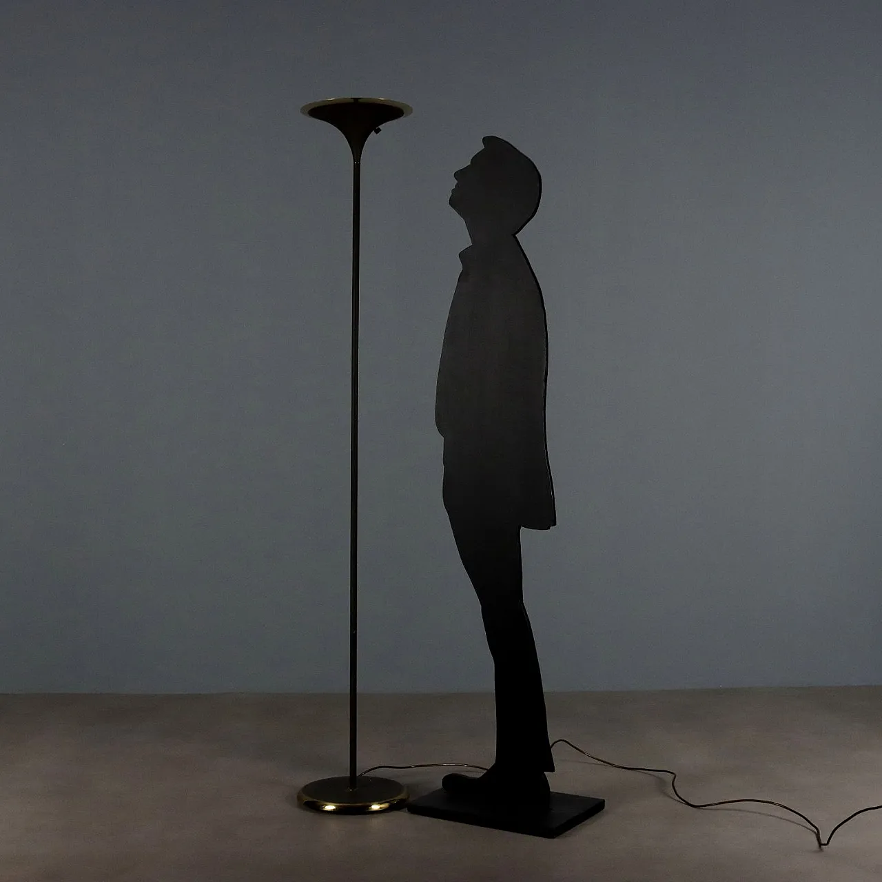 Enameled metal floor lamp with brass inserts, 20th century 3