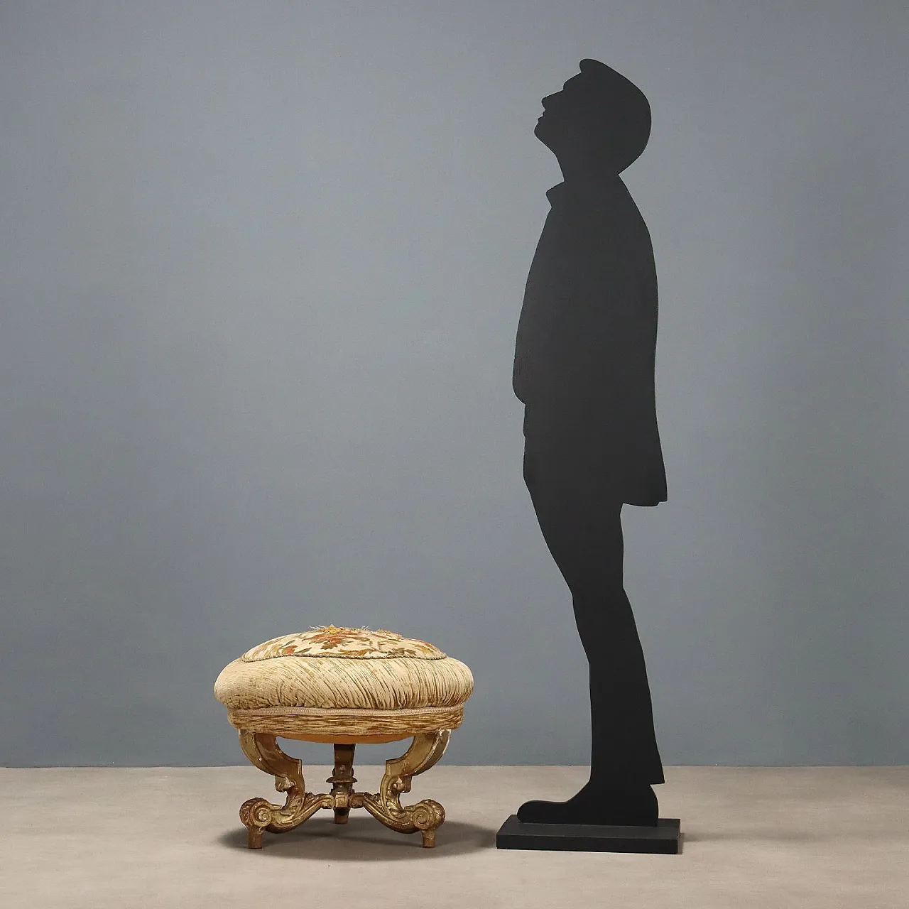 Carved and gilded wooden stool, late 19th century 2