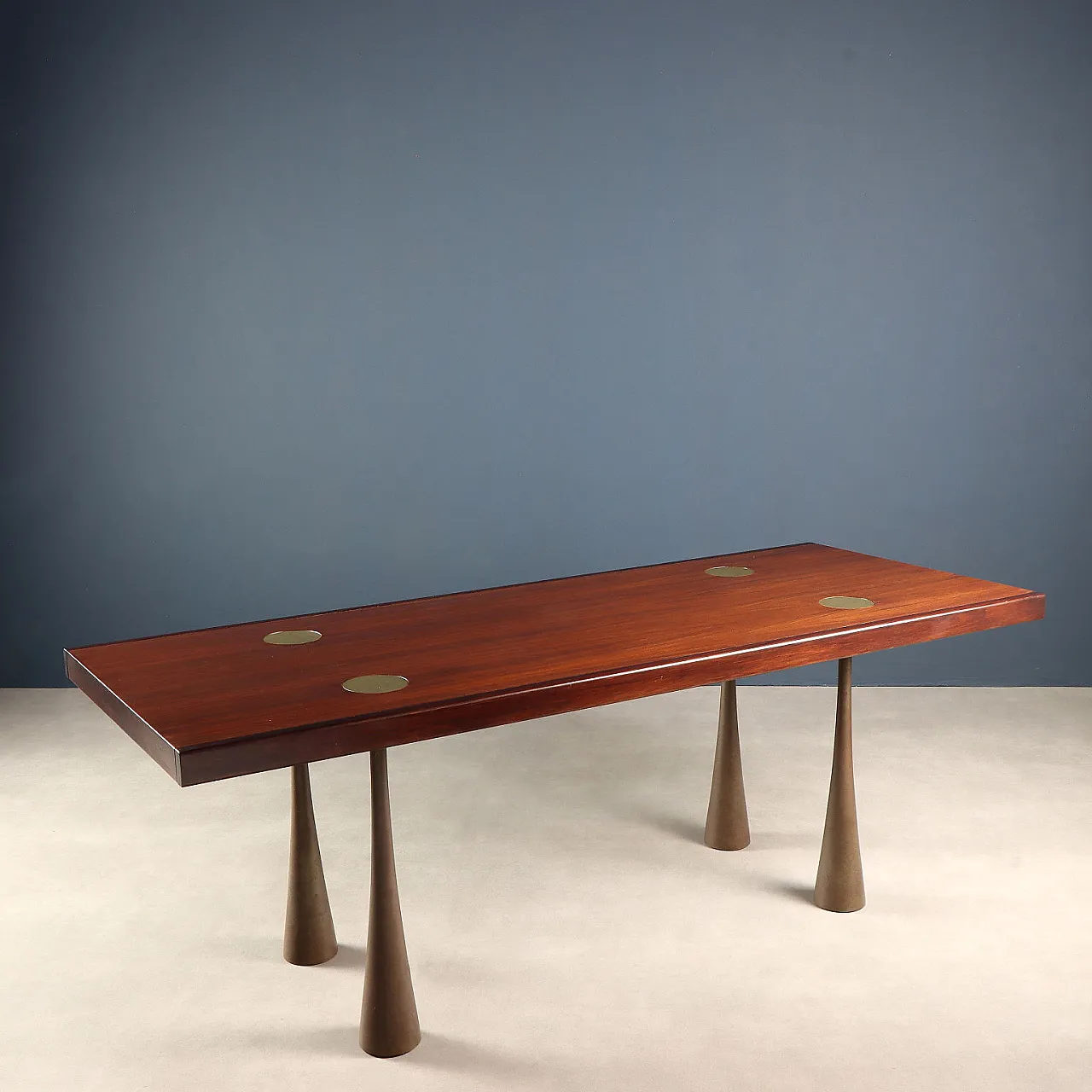 Table by Angelo Mangiarotti for The Source of Mobile, 20th century 1