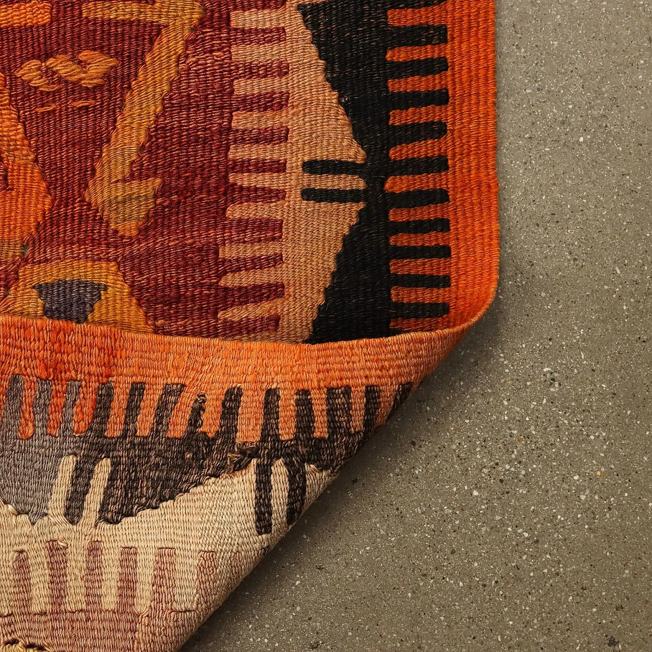 Fine knot Kilim rug in orange and red wool 8