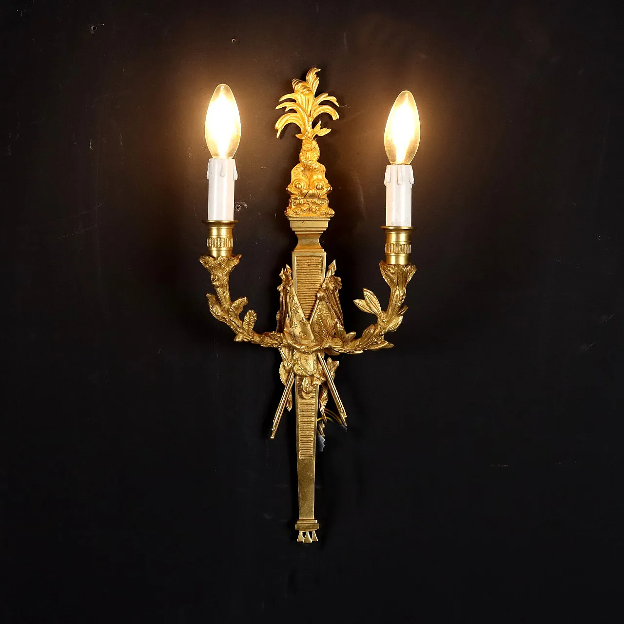 Pair of Neoclassical style gilded bronze wall lights 3