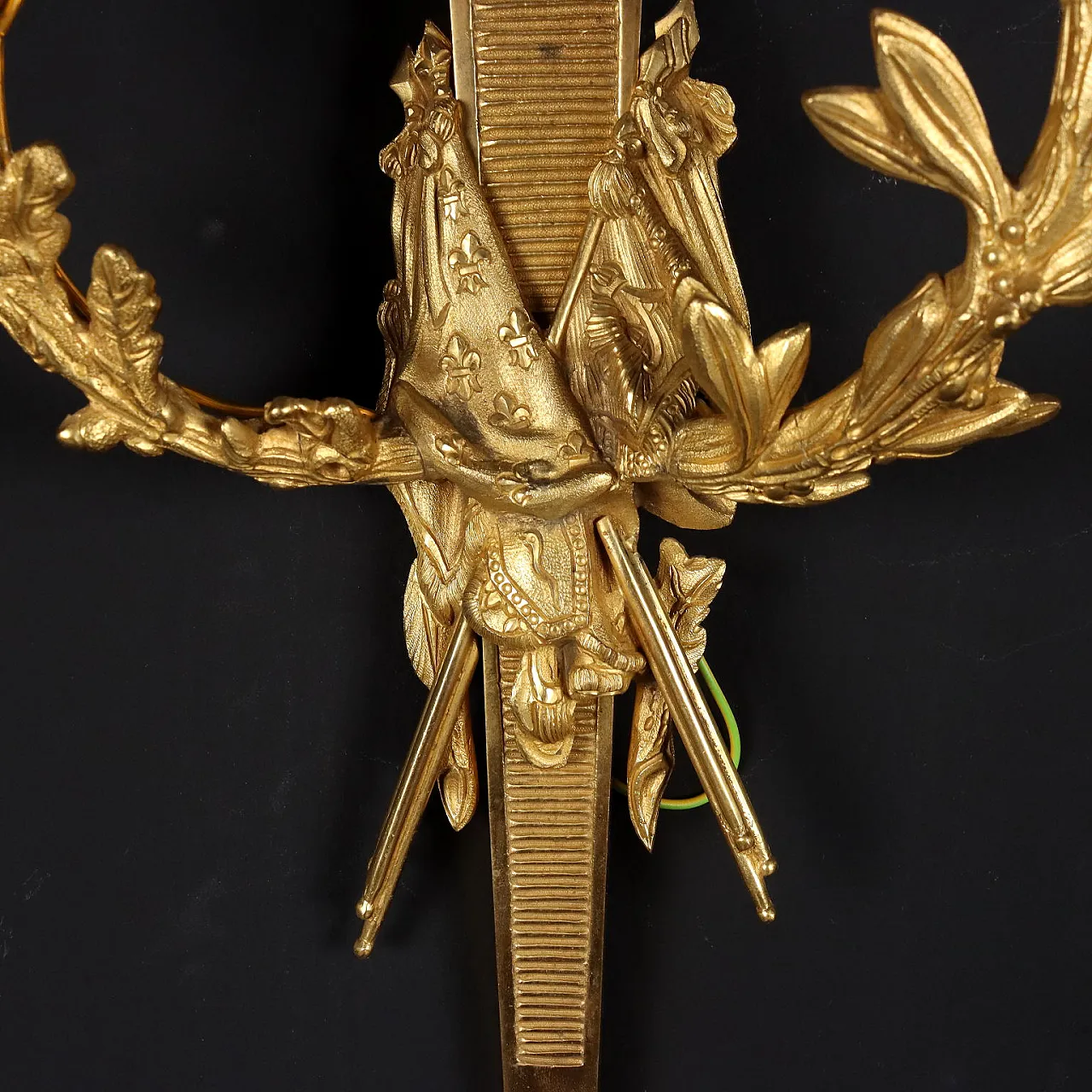 Pair of Neoclassical style gilded bronze wall lights 8