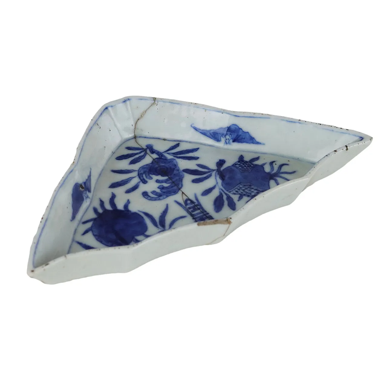 Piattino cinese Ko Sometsuke polilobato a pianta triangolare, '600 1