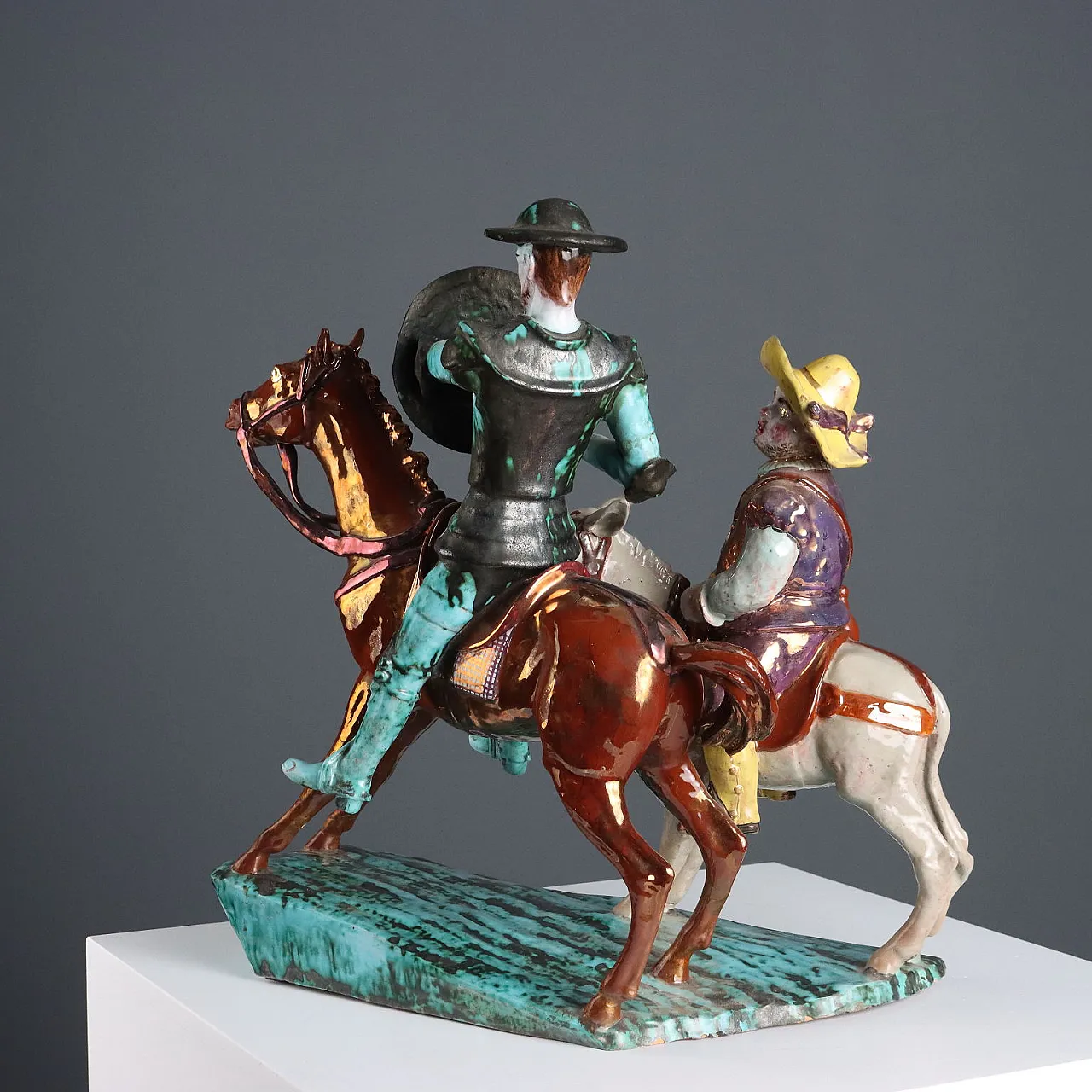 Scultura in terracotta invetriata di Don Chisciotte e Sancho Panza di Trevir 9