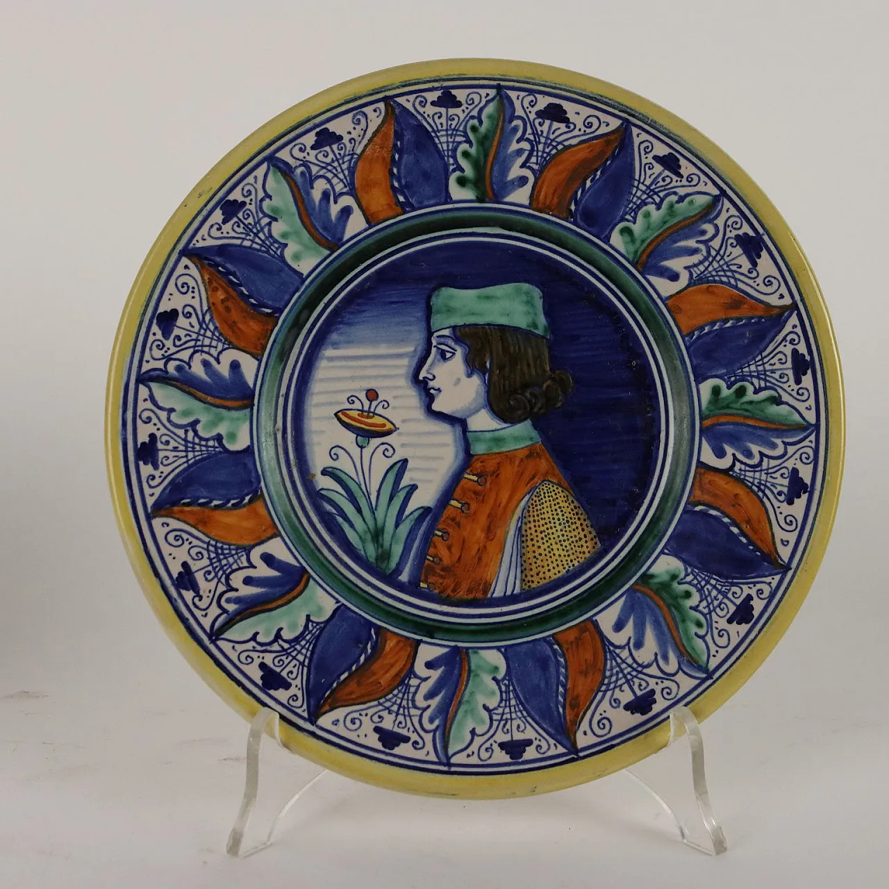 Coppia di piatti in maiolica, Manifattura Deruta, fine '900 3