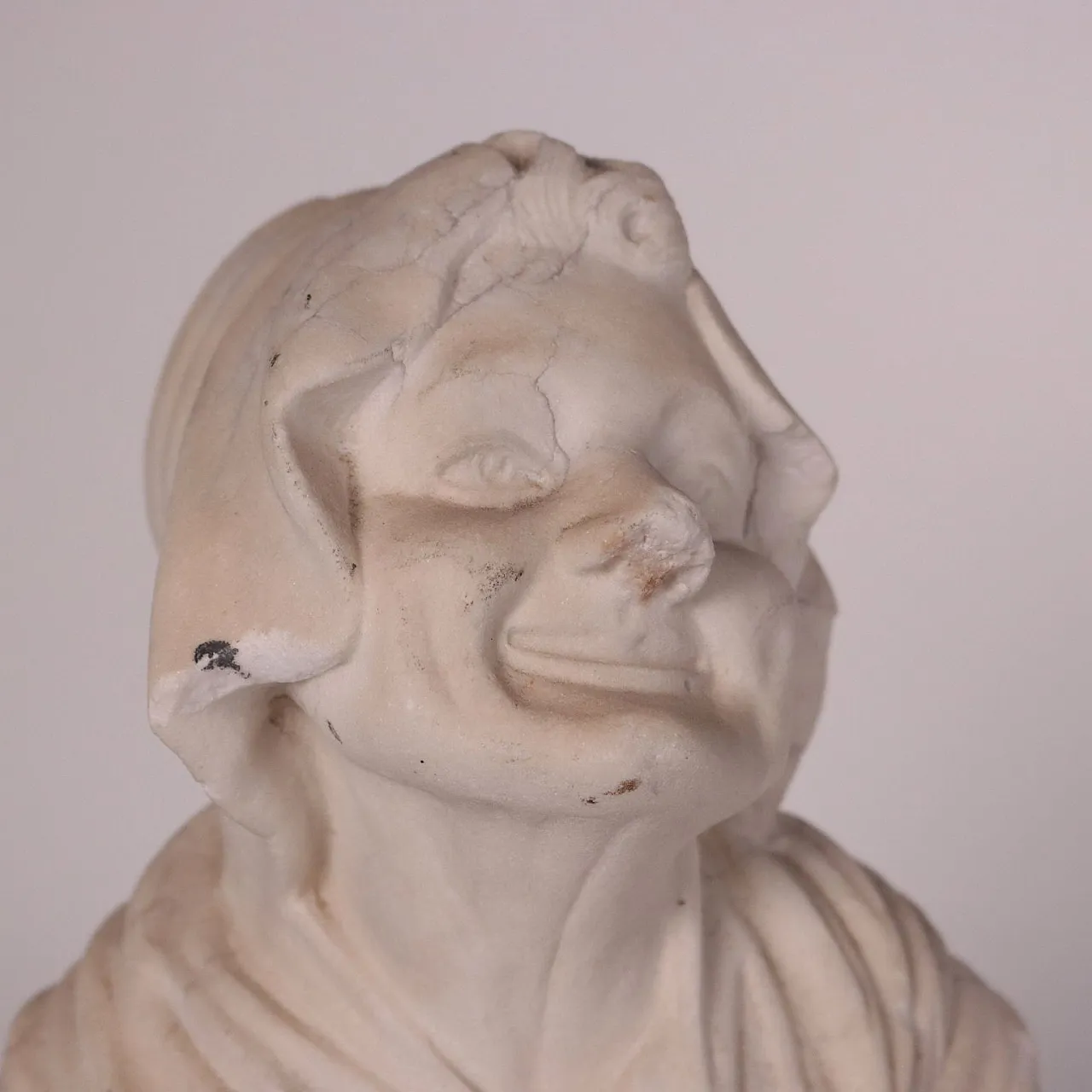 Marble bust of old woman, 1700s 4