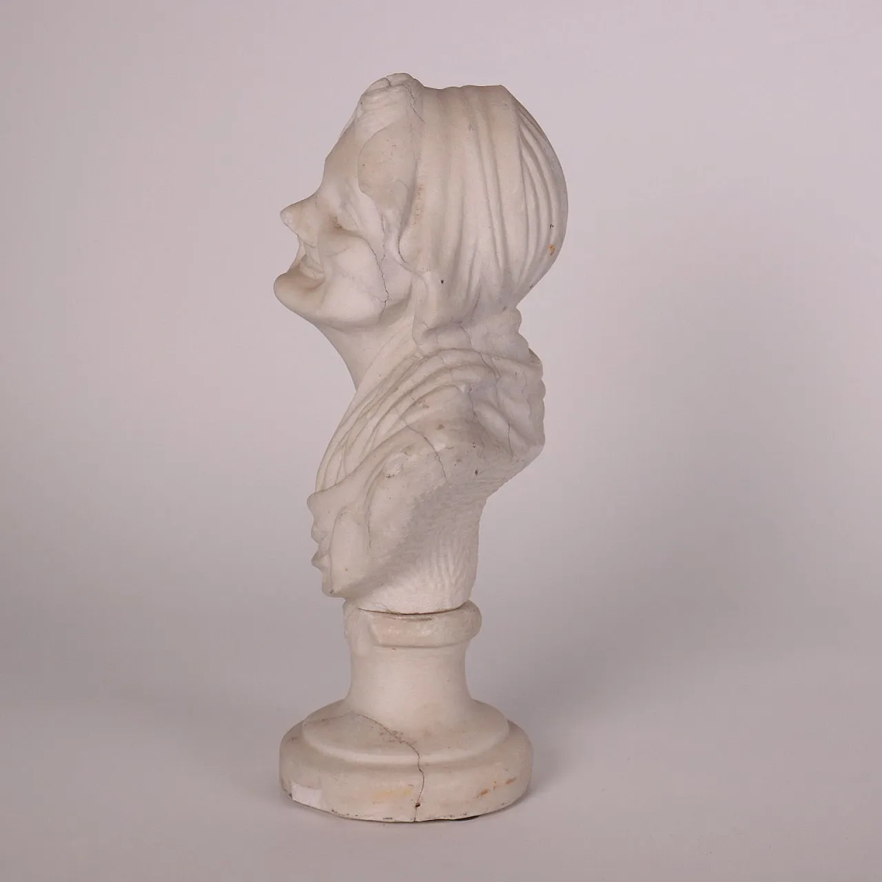 Marble bust of old woman, 1700s 7