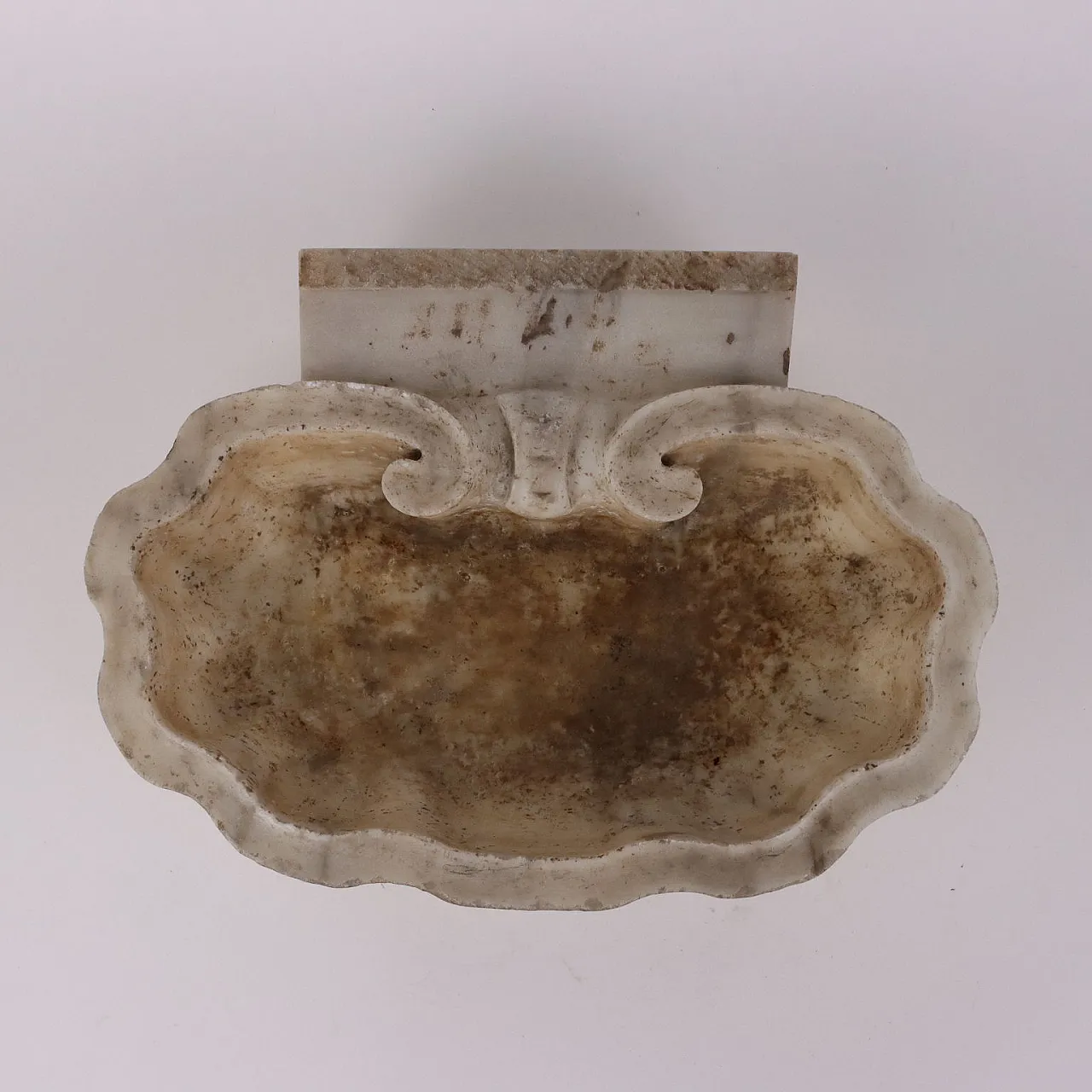 Vaschetta Barocca in marmo, prima metà '700 3