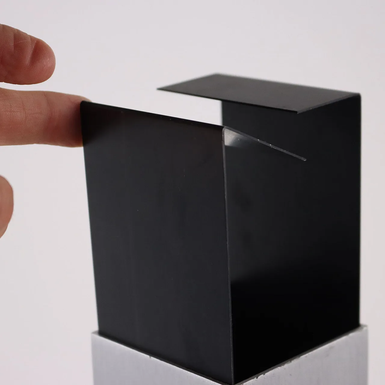 Posacenere da terra Ponza di Bruno Munari per Danese, anni '50 4