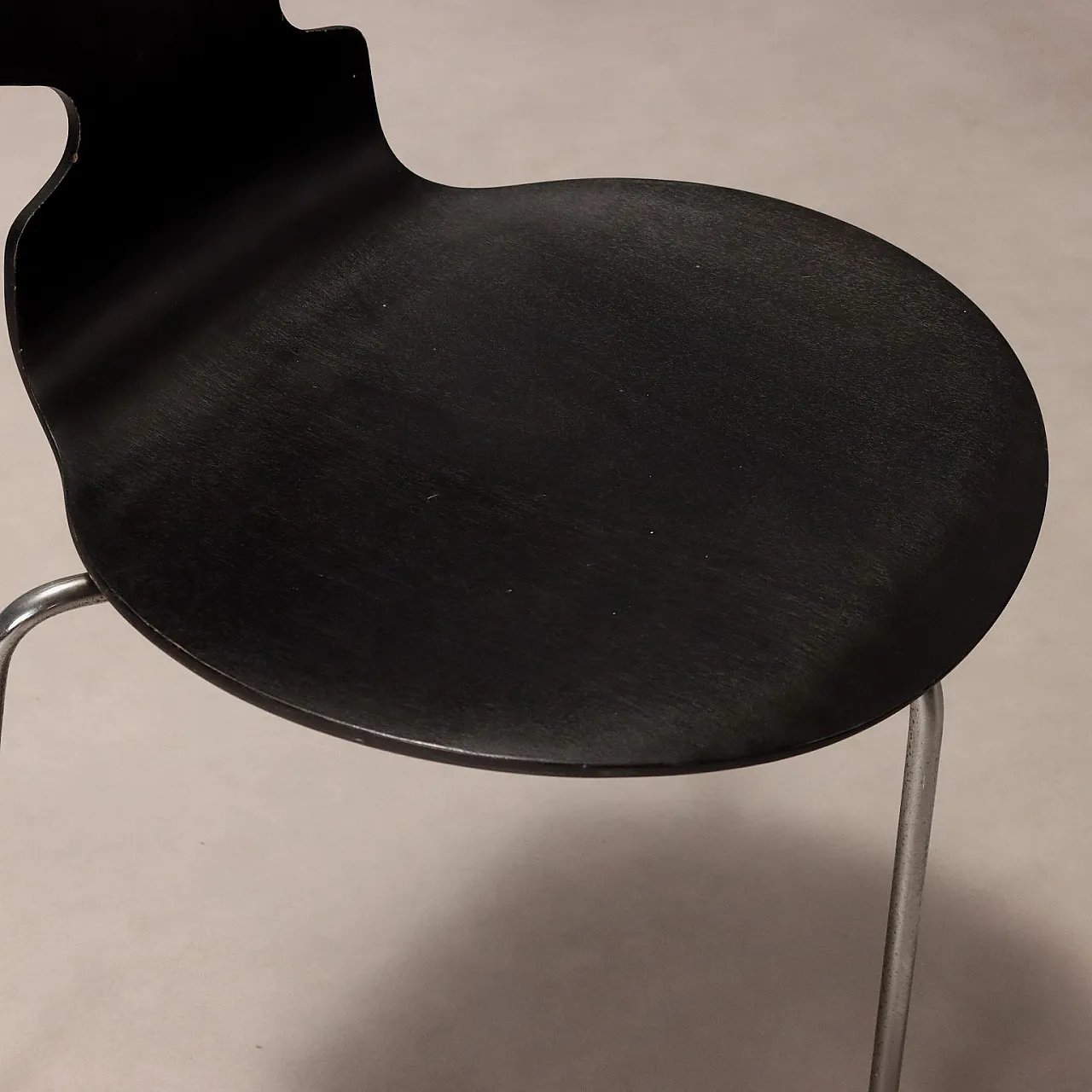 5 Chairs by Fritz Hansen Ant for Arne Jacobsen, late 20th century 5
