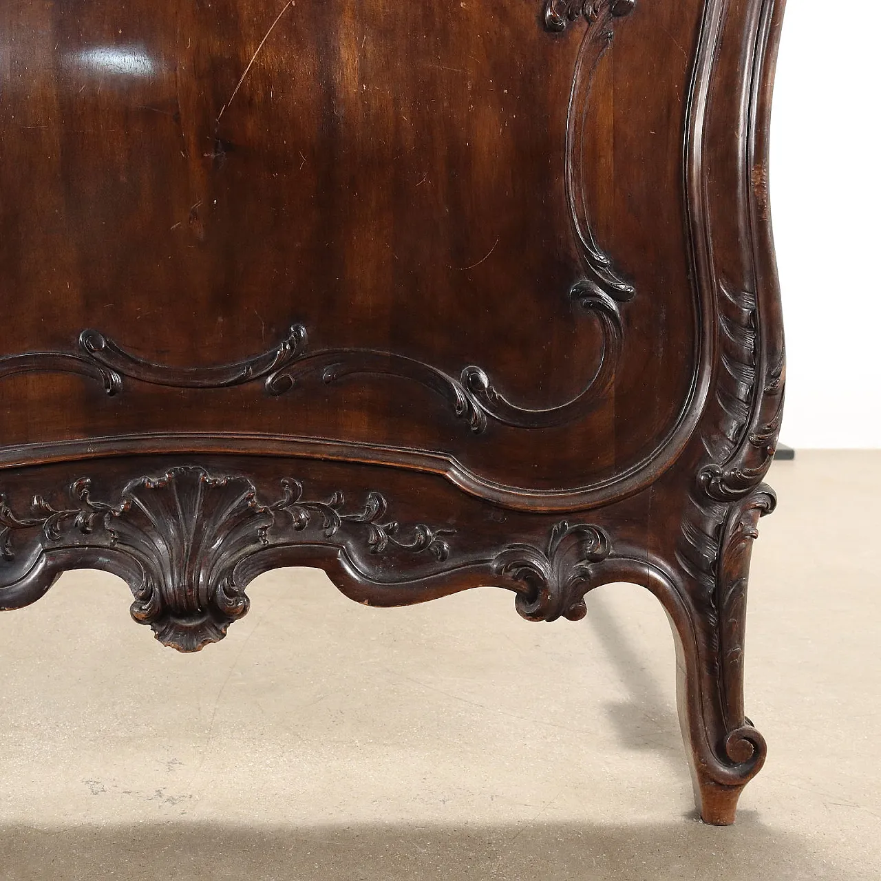 Coppia di letti in stile Barocchetto in noce, '900 7