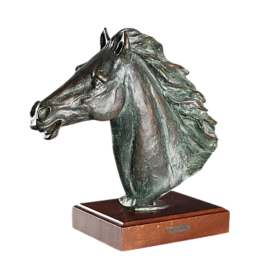 Bronze and wooden sculpture depicting a horse's head, 20th century