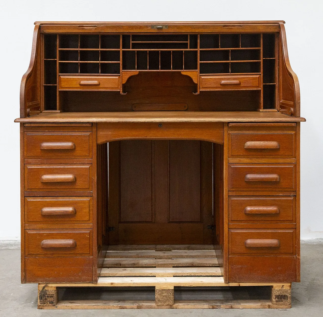 Scrivania ministeriale americana in legno, anni '40 1