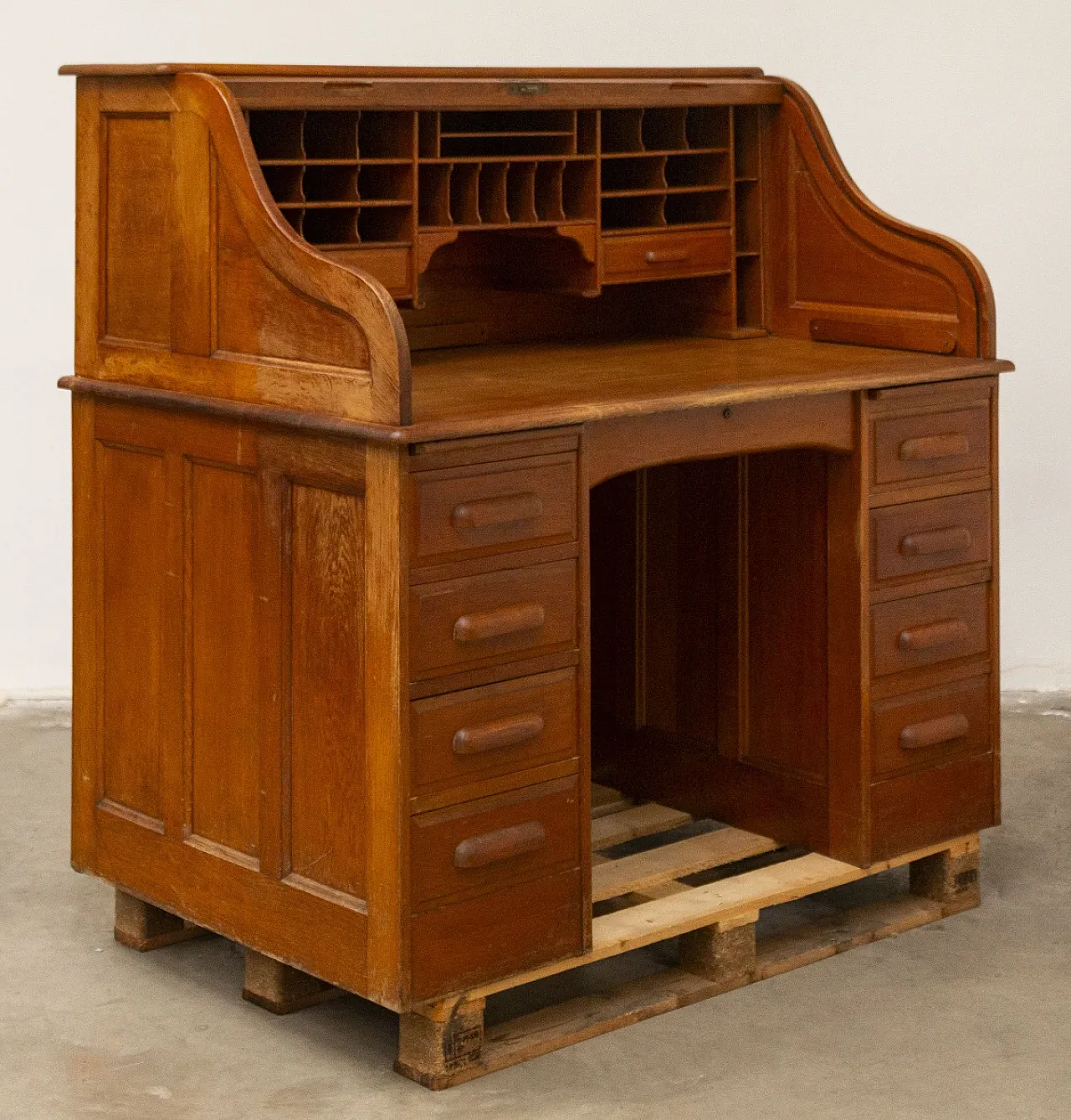 Scrivania ministeriale americana in legno, anni '40 5