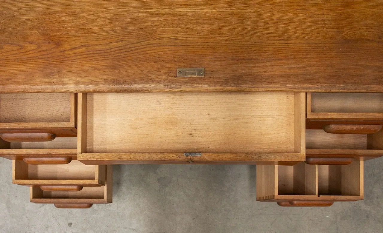 Scrivania ministeriale americana in legno, anni '40 7