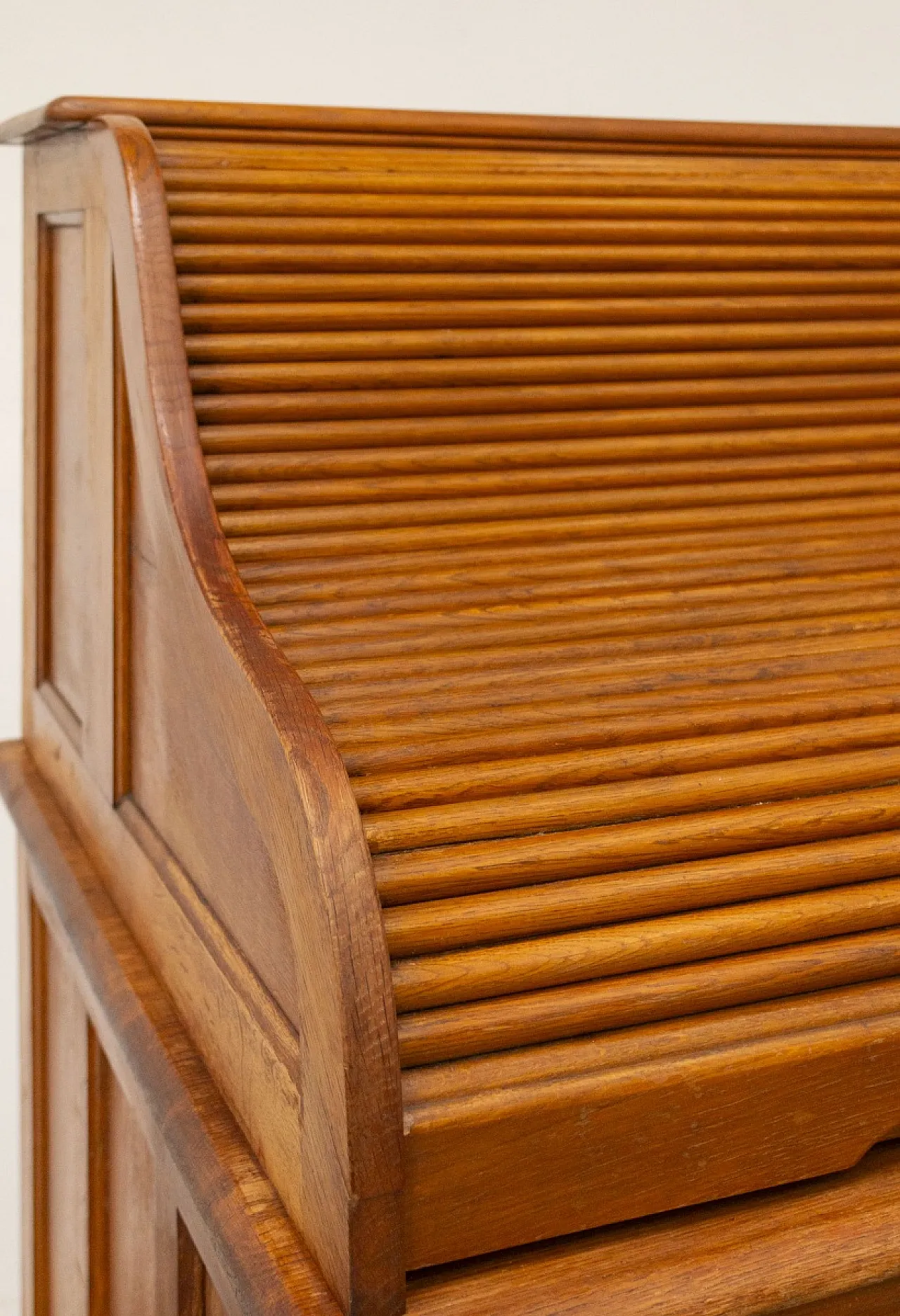 Scrivania ministeriale americana in legno, anni '40 16