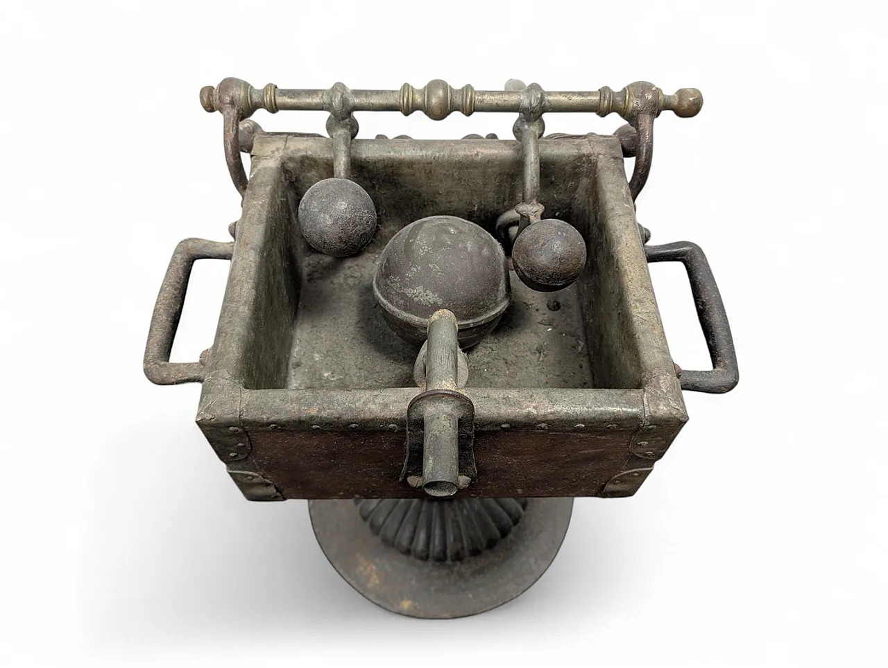 Late 19th century wine bottler 4