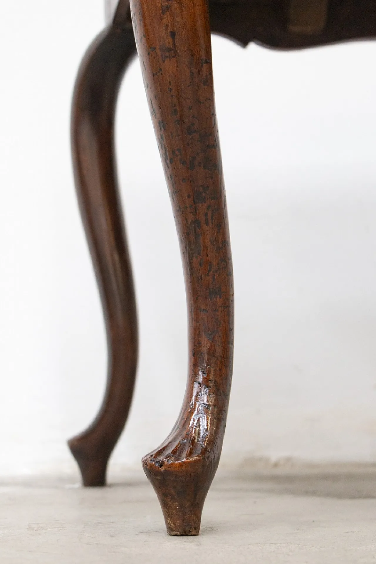 Tavolino da salotto in legno di noce, fine '800 7