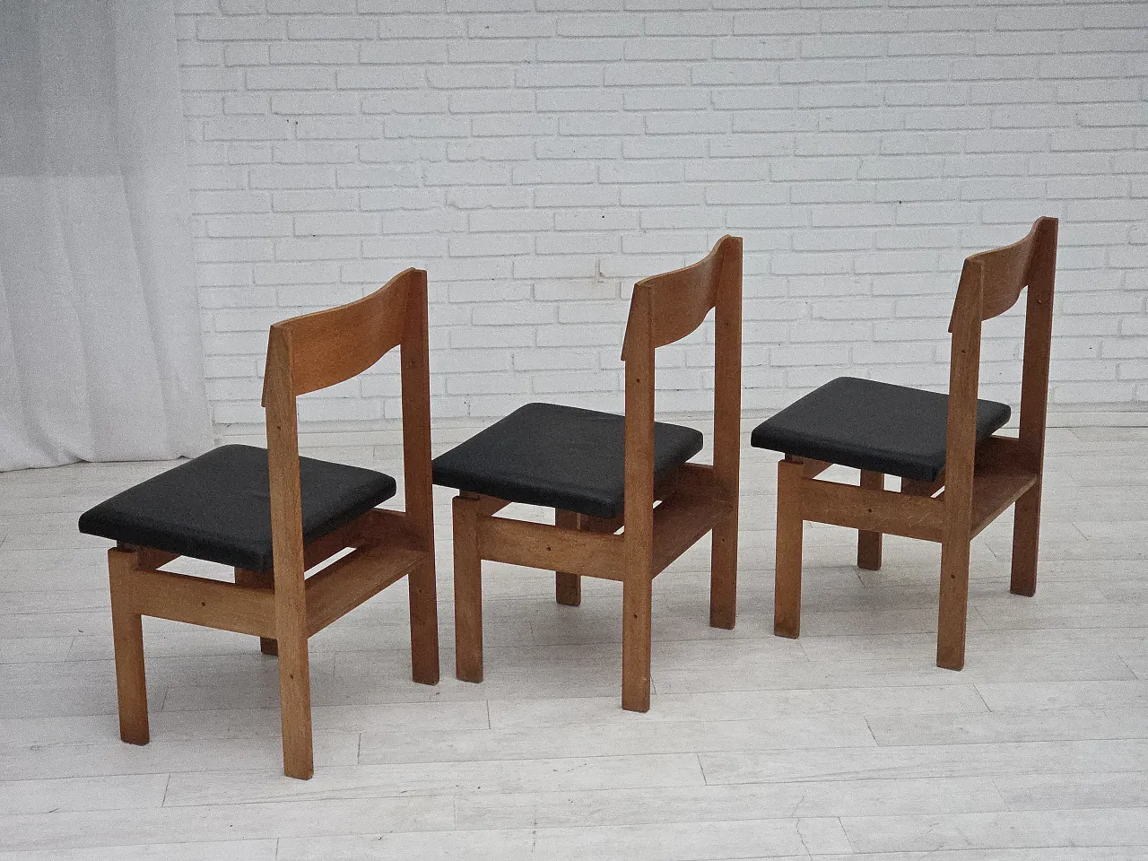 3 sedie da chiesa danesi di Børge Mogensen, anni '70 11