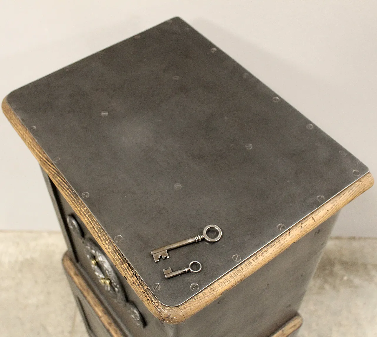 Cassaforte in legno e ferro, fine '800 13