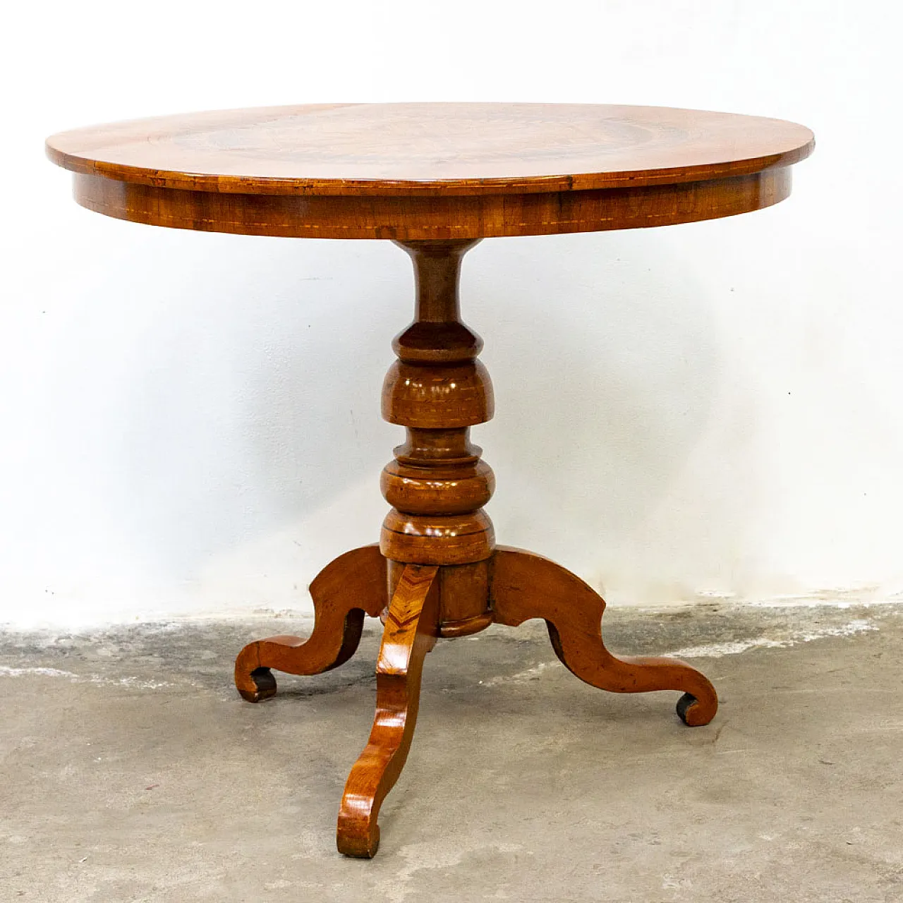 Round inlaid coffee table by Rolo, early 19th century 1