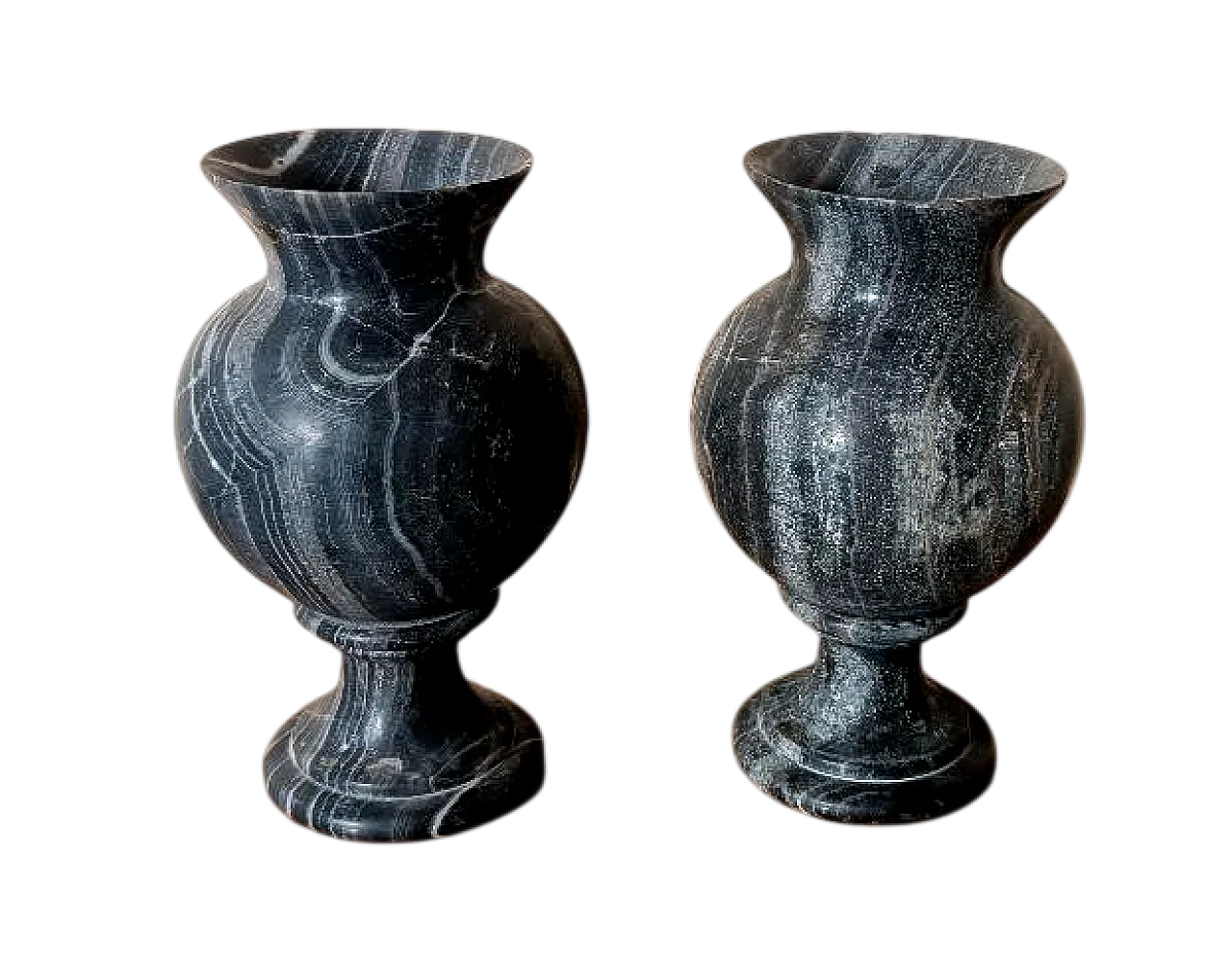 Pair of urn vases in black serpentine marble, early 20th century 12