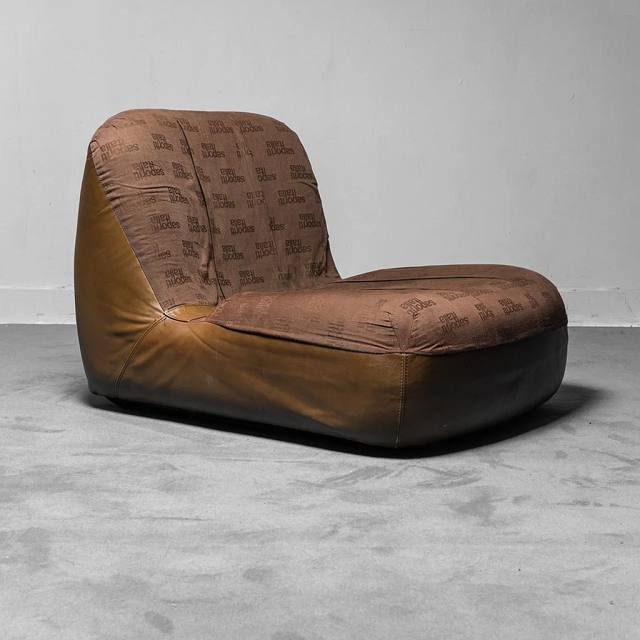 Poltrona Saporiti in pelle e tessuto, anni '70 7