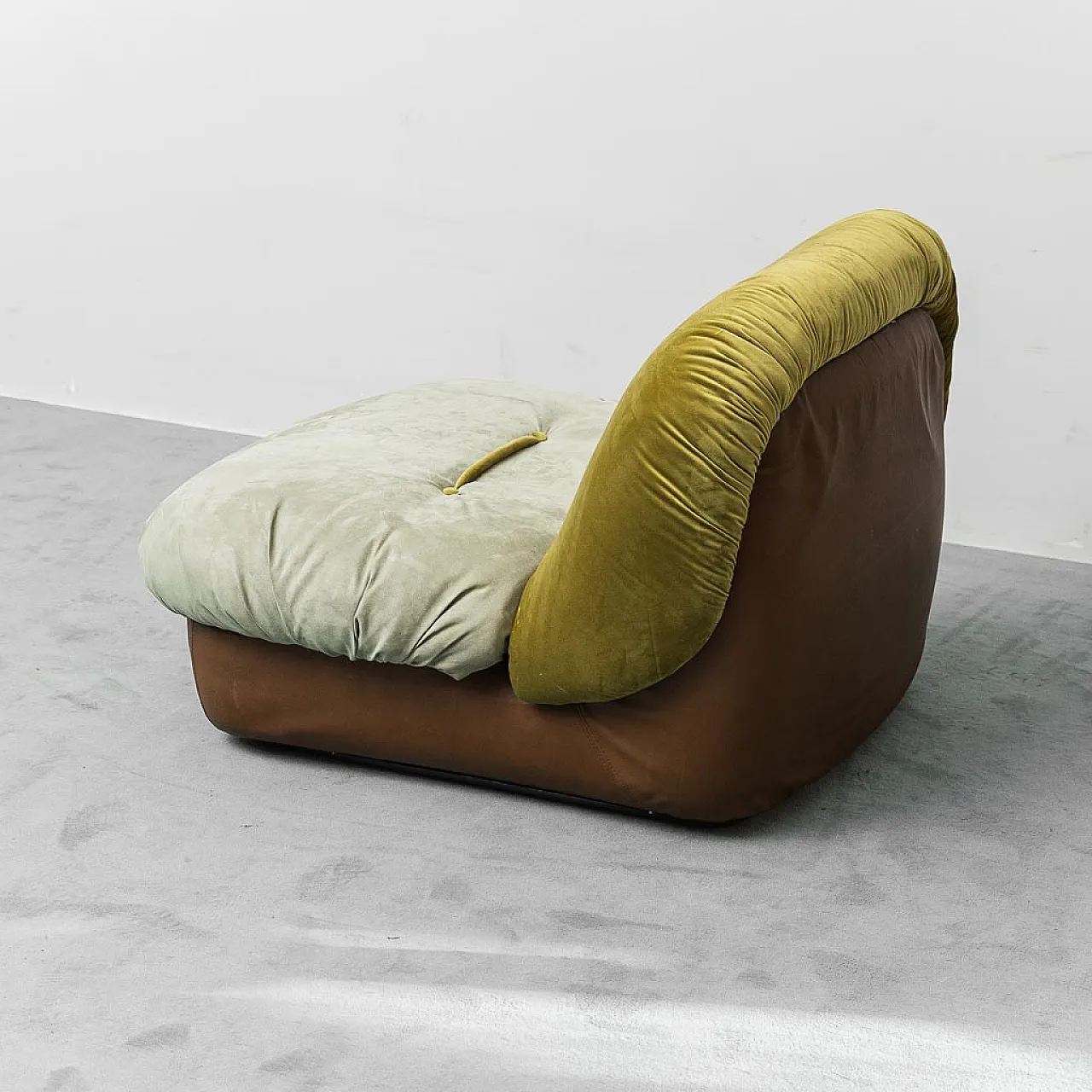 Poltrona Saporiti in pelle e tessuto, anni '70 12