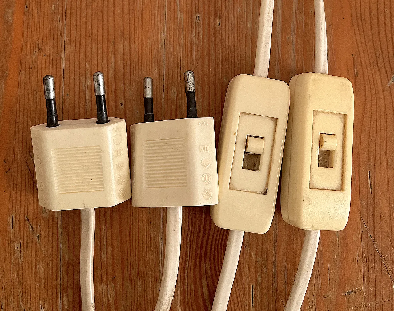 Glass cone lamp by Murano glass masters, 1970s 9