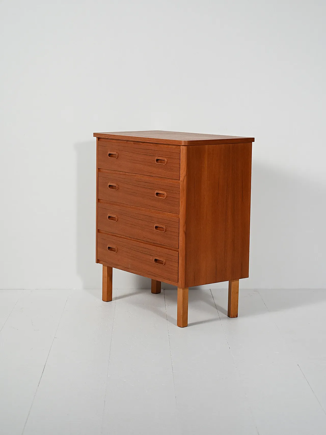 Cassettiera scandinava in teak anni ’60 4