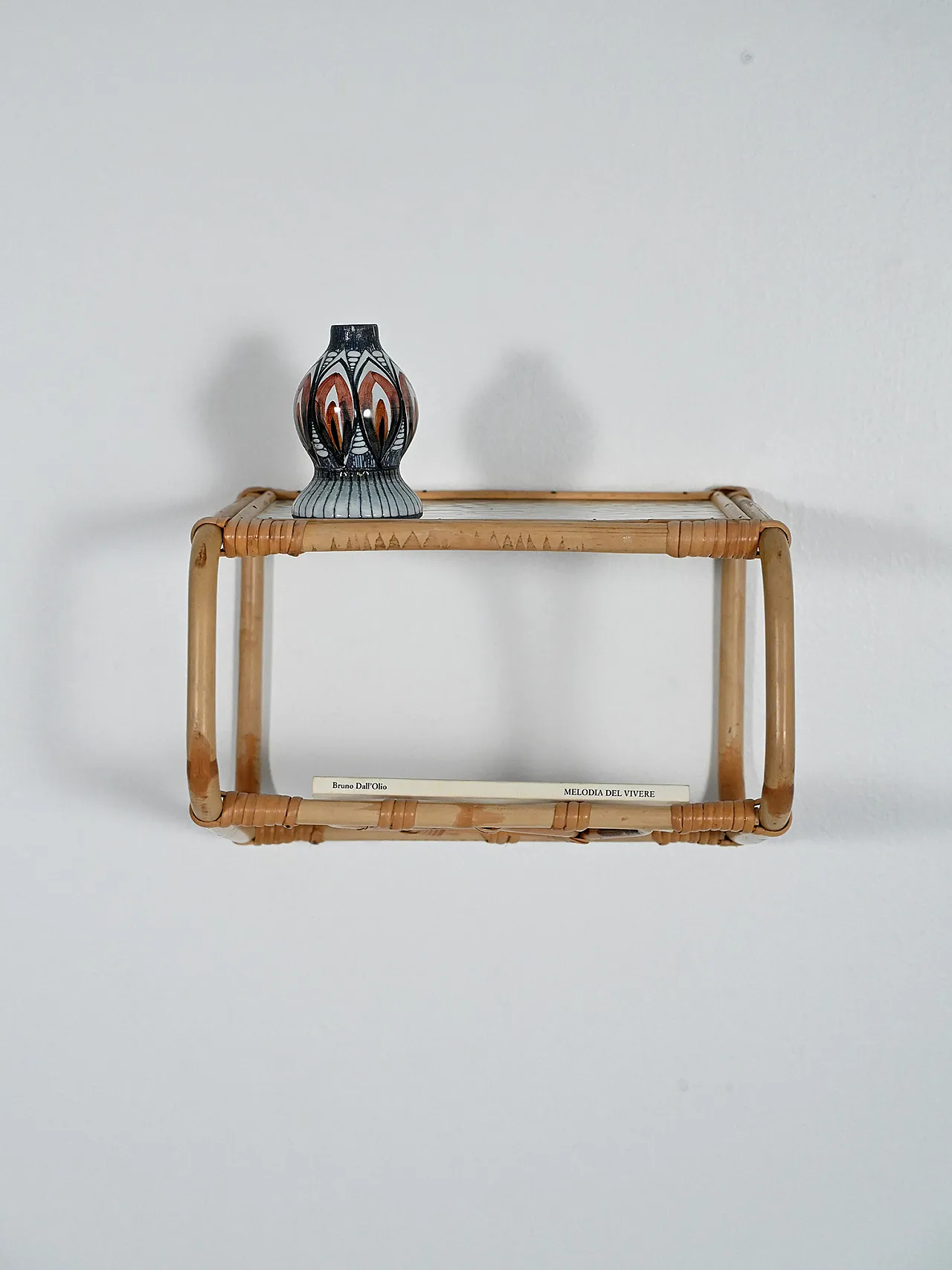 Comodino sospeso in bambù anni ’60 1