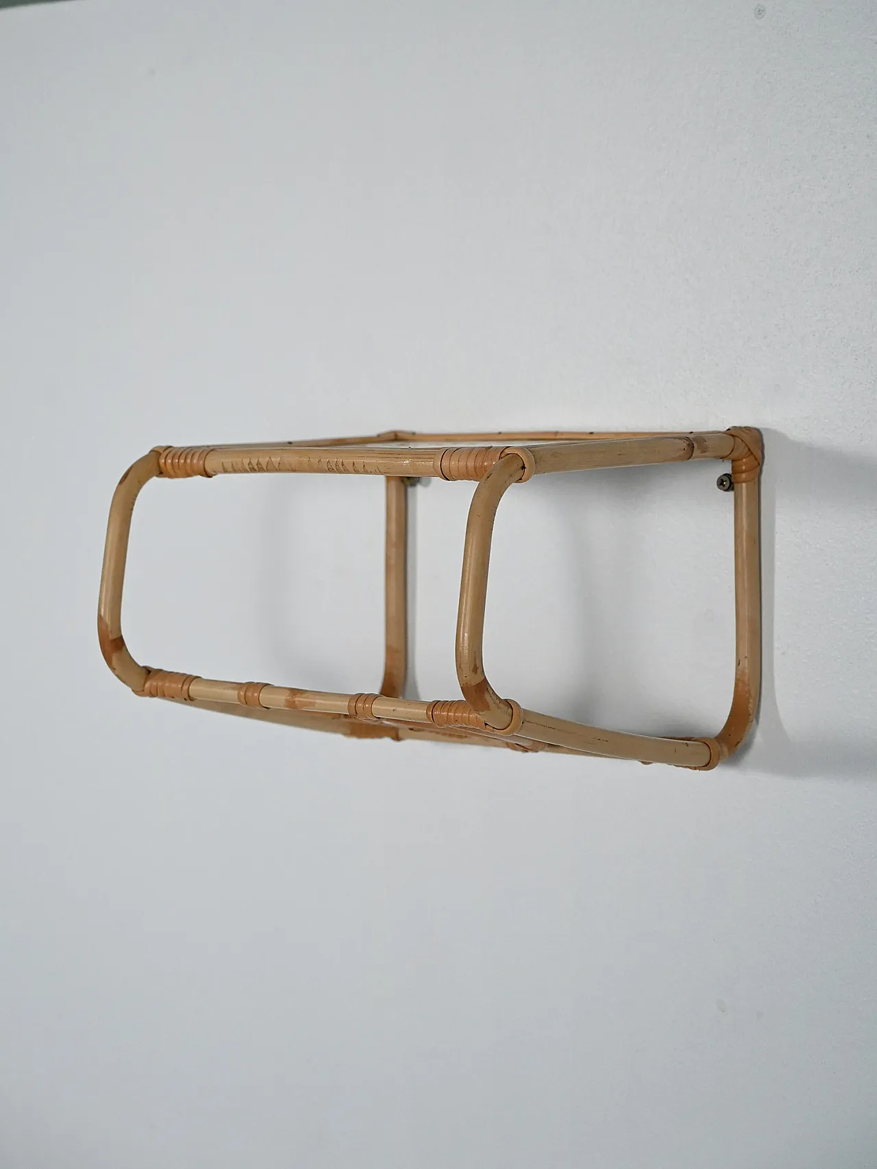 Comodino sospeso in bambù anni ’60 3