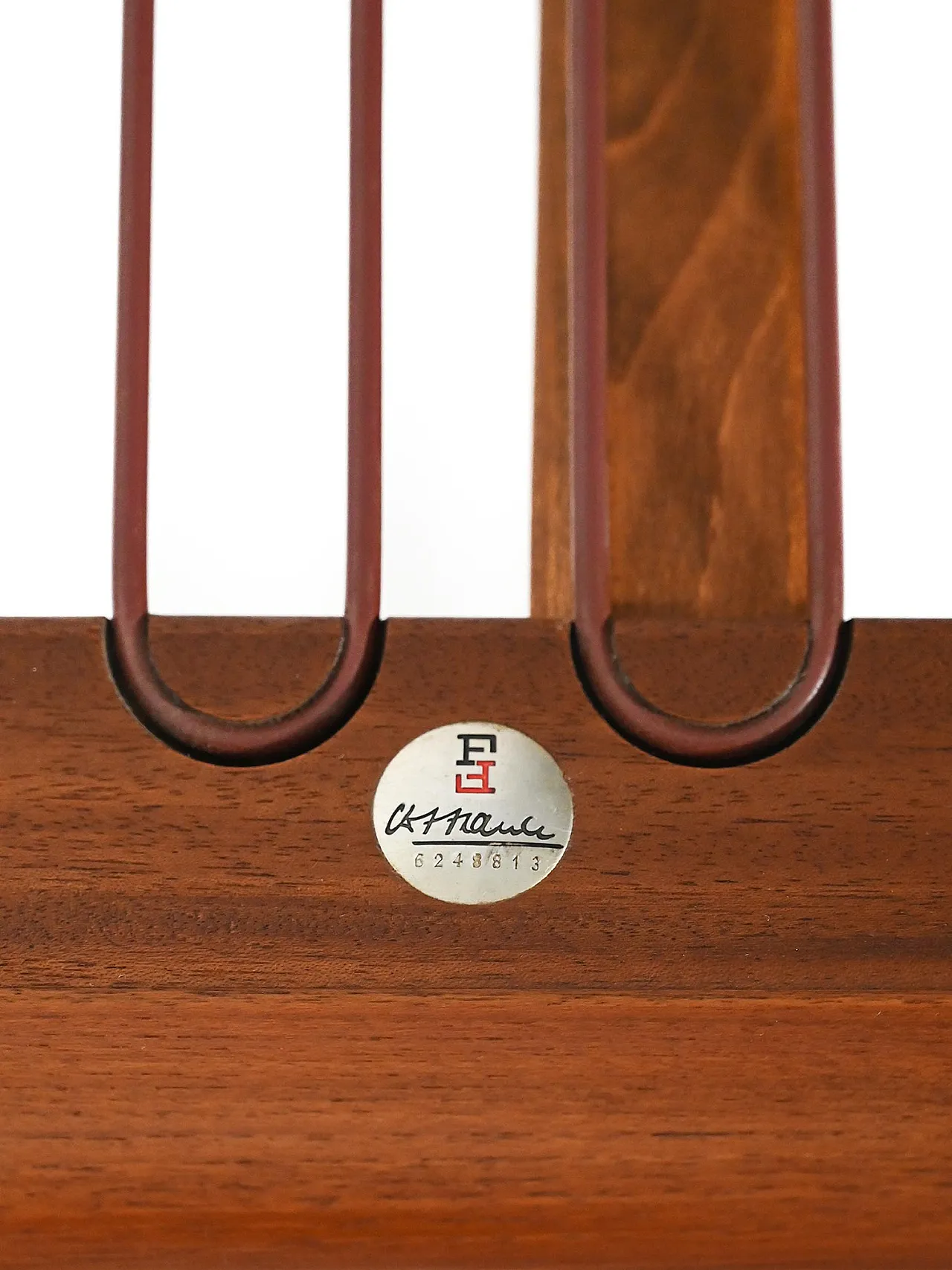 Divano “Minerva” con braccioli di France & Søn 9