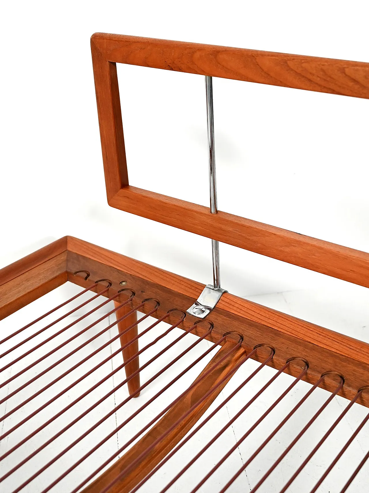 Divano “Minerva” con braccioli di France & Søn 10