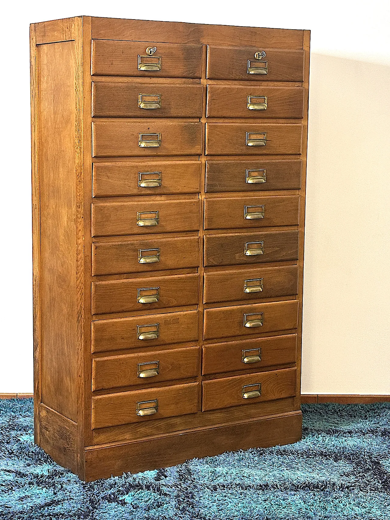 20-drawer archive cabinet, 1950s 11