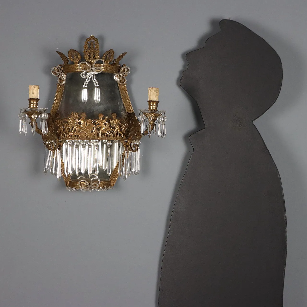 Coppia di applique in bronzo dorato con motivi neoclassici, '800 2