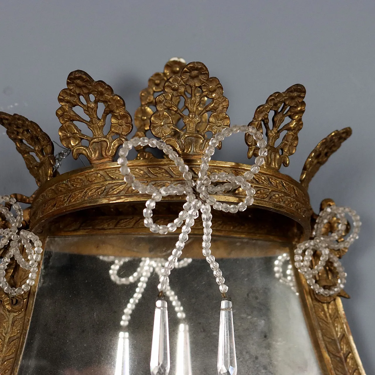 Coppia di applique in bronzo dorato con motivi neoclassici, '800 5