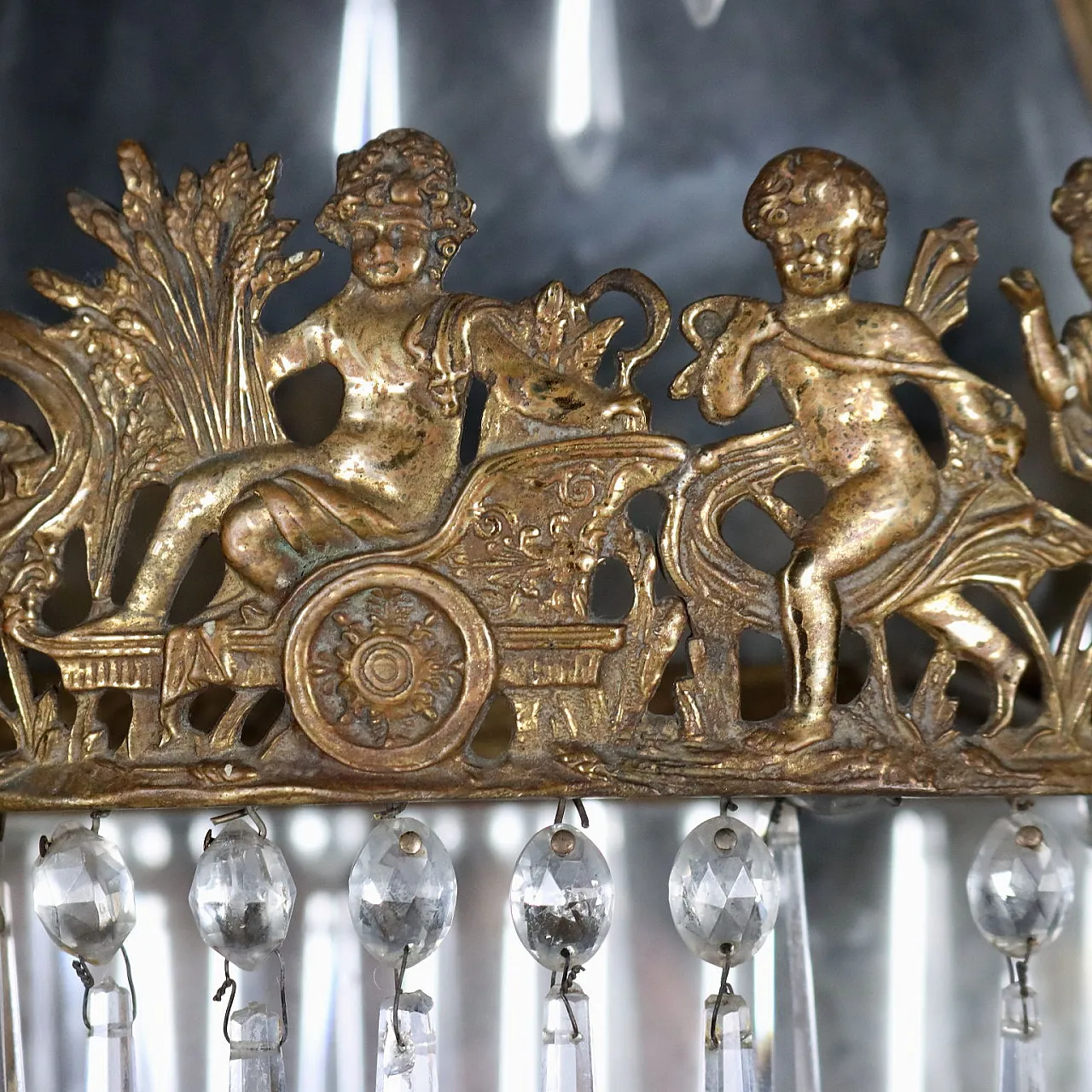 Coppia di applique in bronzo dorato con motivi neoclassici, '800 7