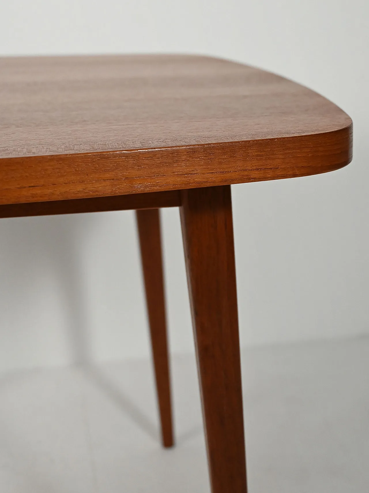 Tavolo da pranzo quadrato svedese in teak, anni 60 6